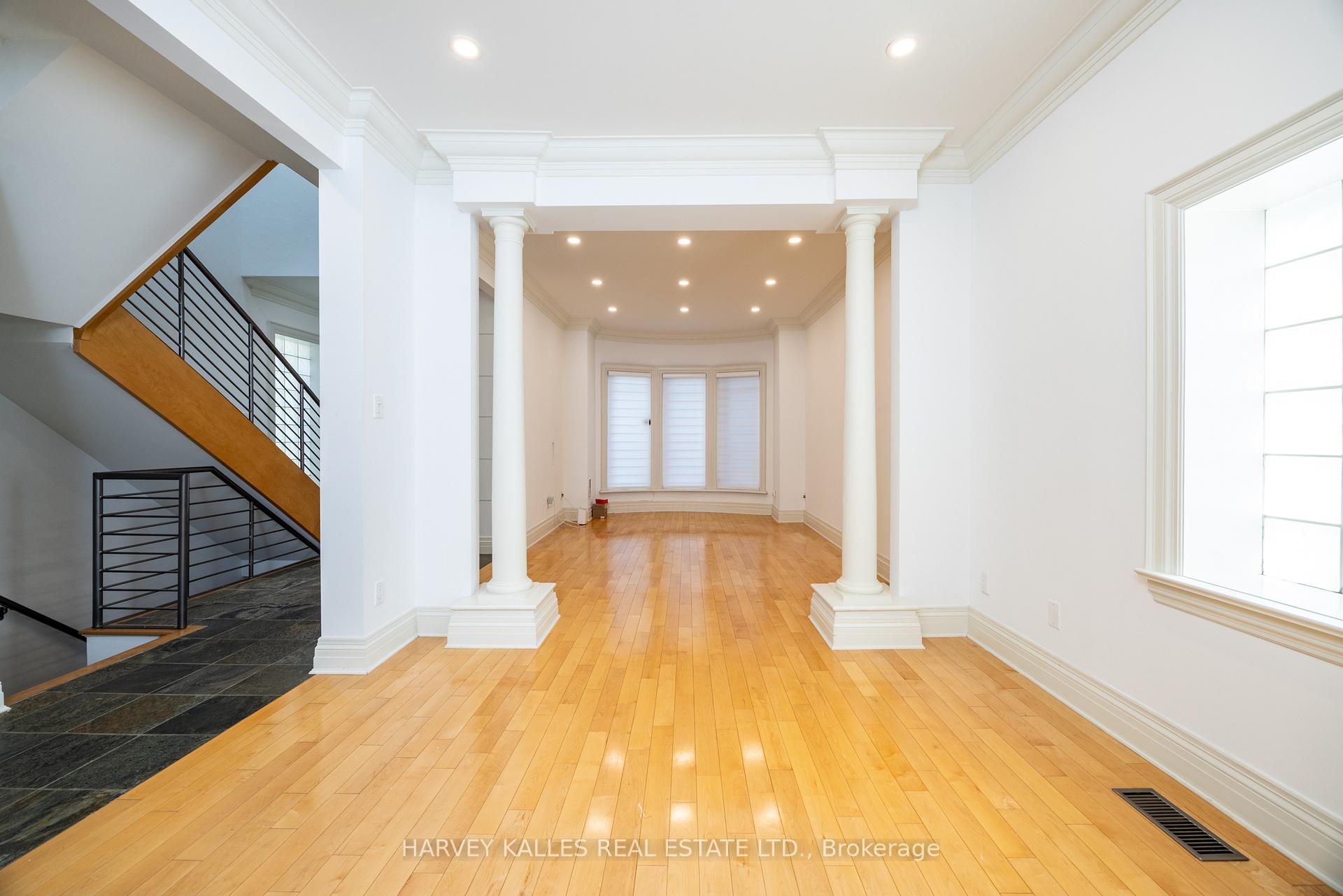 Photo 9 of 495 Deloraine Avenue, Toronto, Bedford Park-Nortown — HOMEH