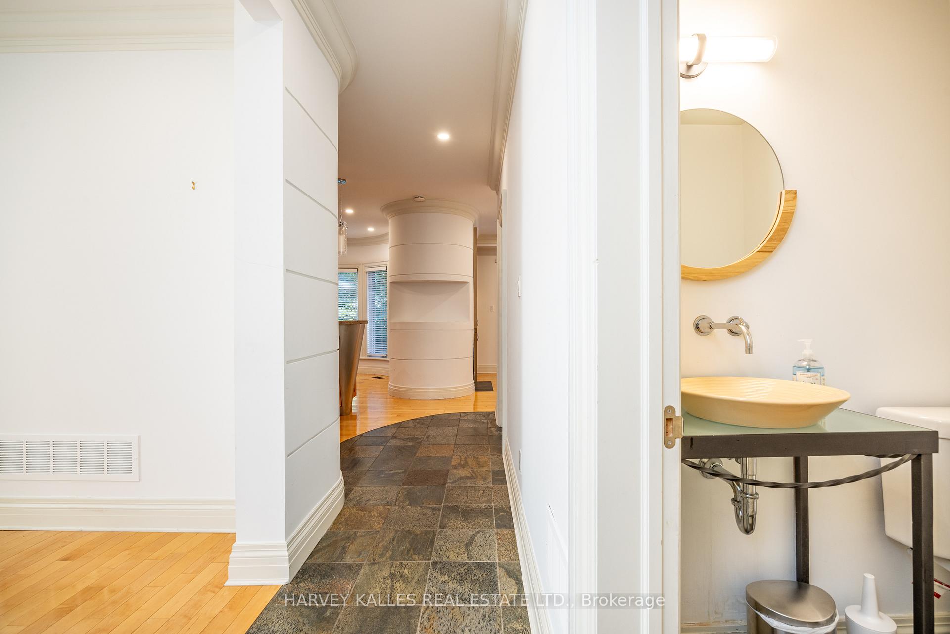 Photo 10 of 495 Deloraine Avenue, Toronto, Bedford Park-Nortown — HOMEH