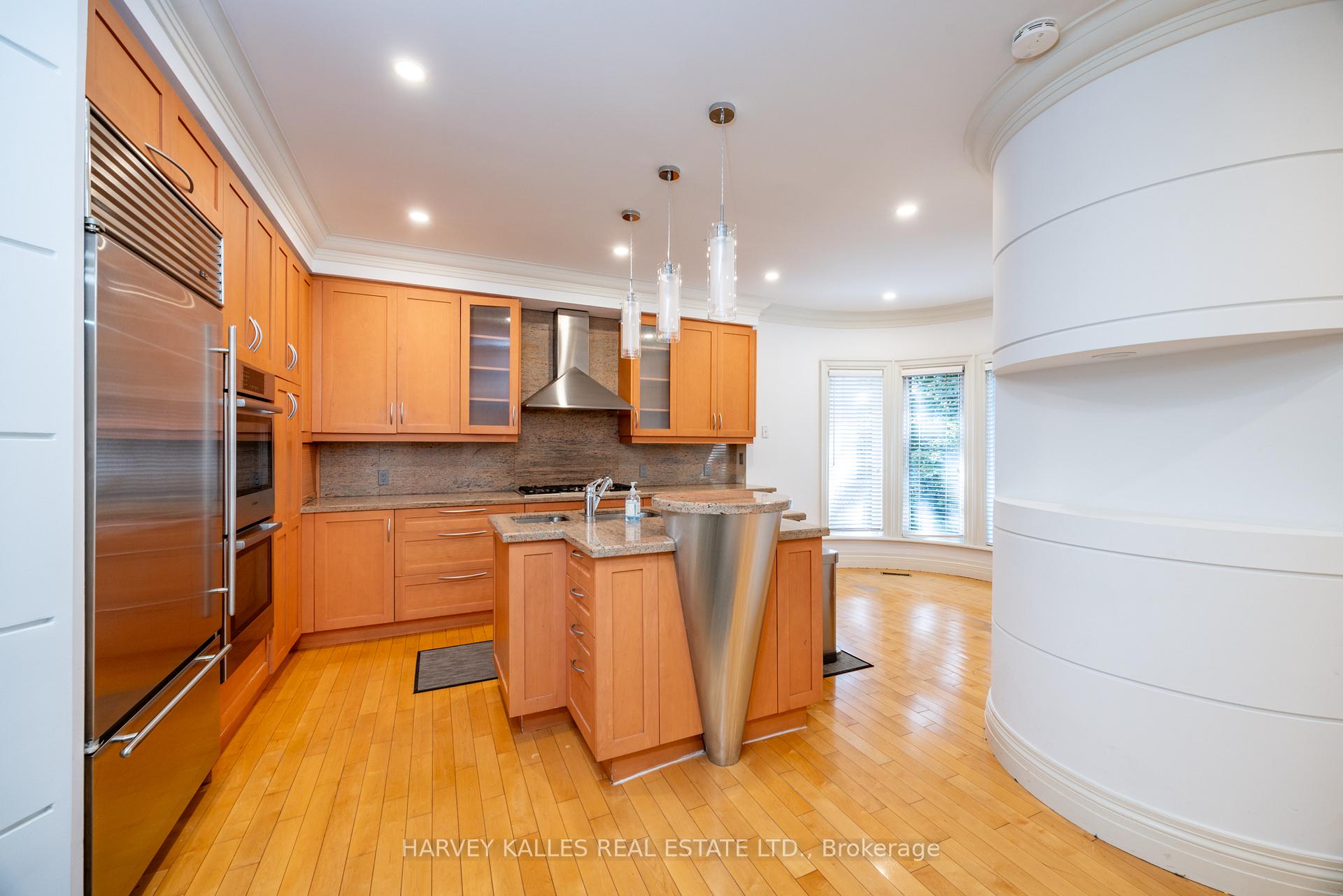 Photo 12 of 495 Deloraine Avenue, Toronto, Bedford Park-Nortown — HOMEH