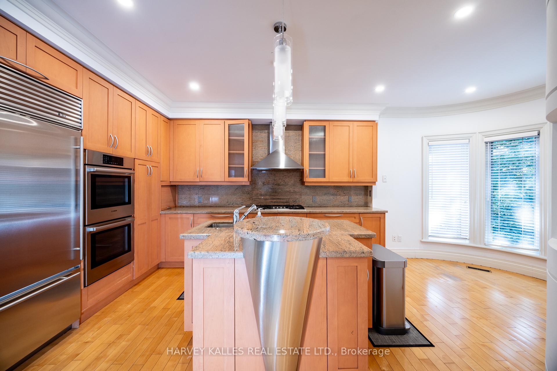 Photo 13 of 495 Deloraine Avenue, Toronto, Bedford Park-Nortown — HOMEH