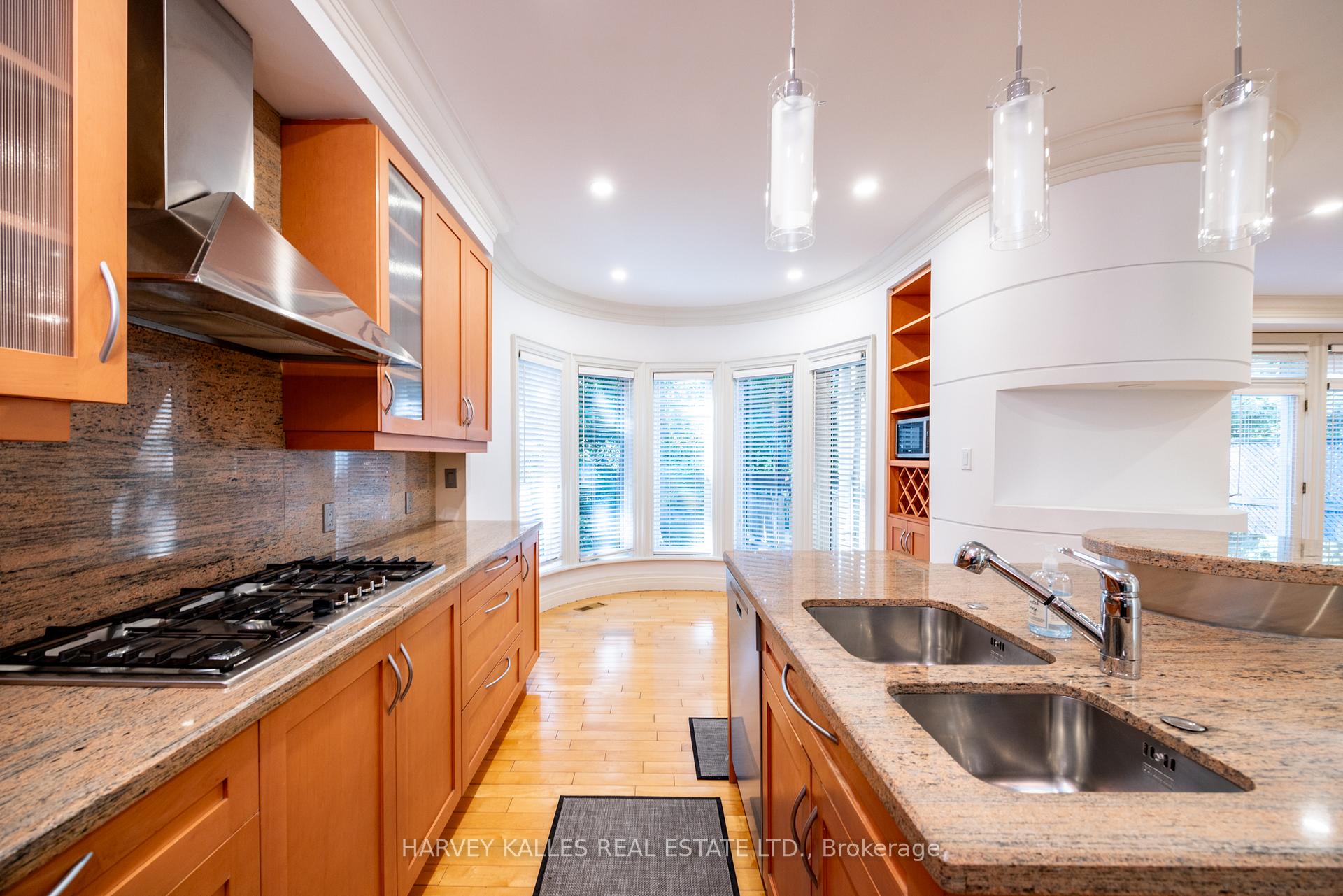 Photo 16 of 495 Deloraine Avenue, Toronto, Bedford Park-Nortown — HOMEH