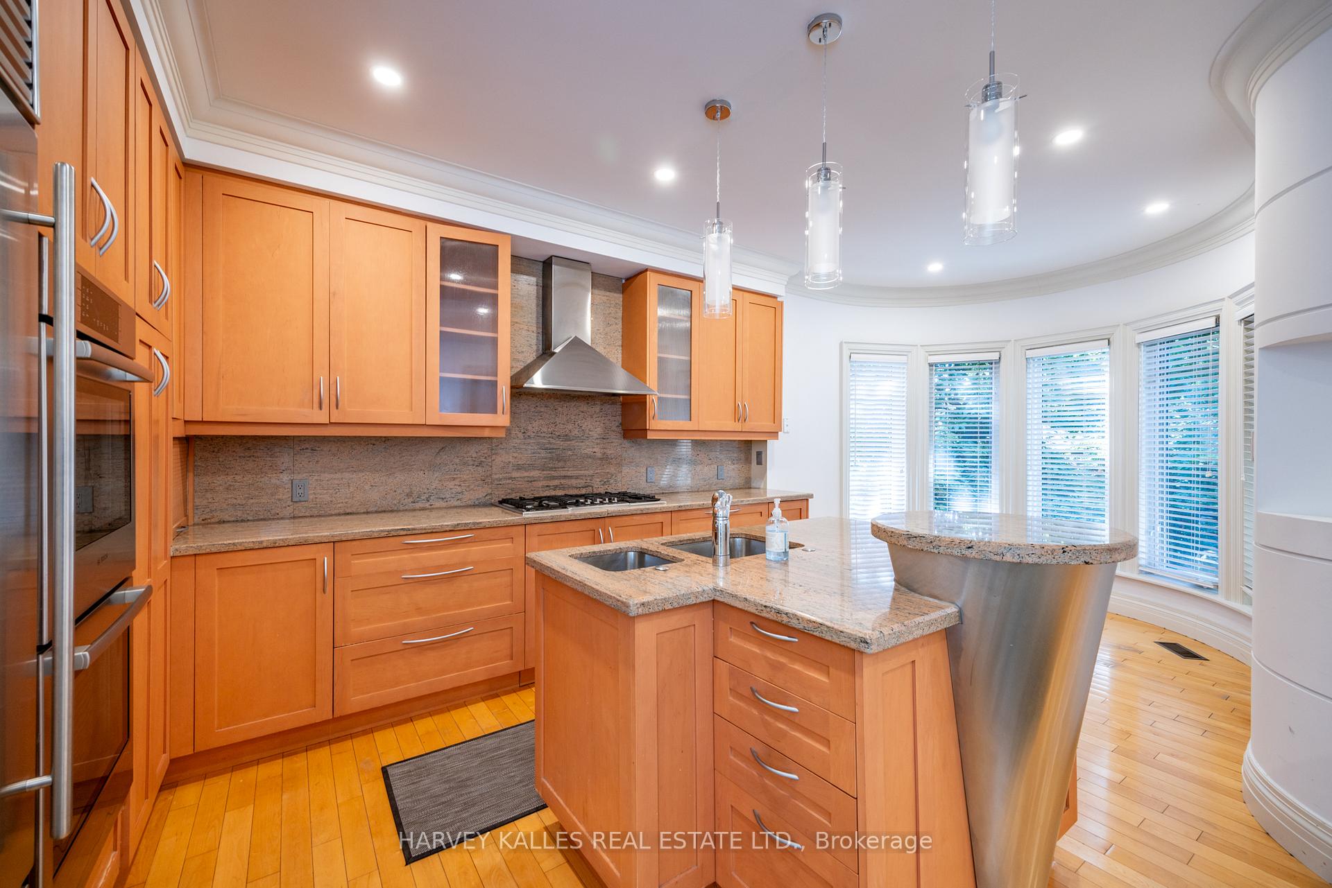 Photo 17 of 495 Deloraine Avenue, Toronto, Bedford Park-Nortown — HOMEH