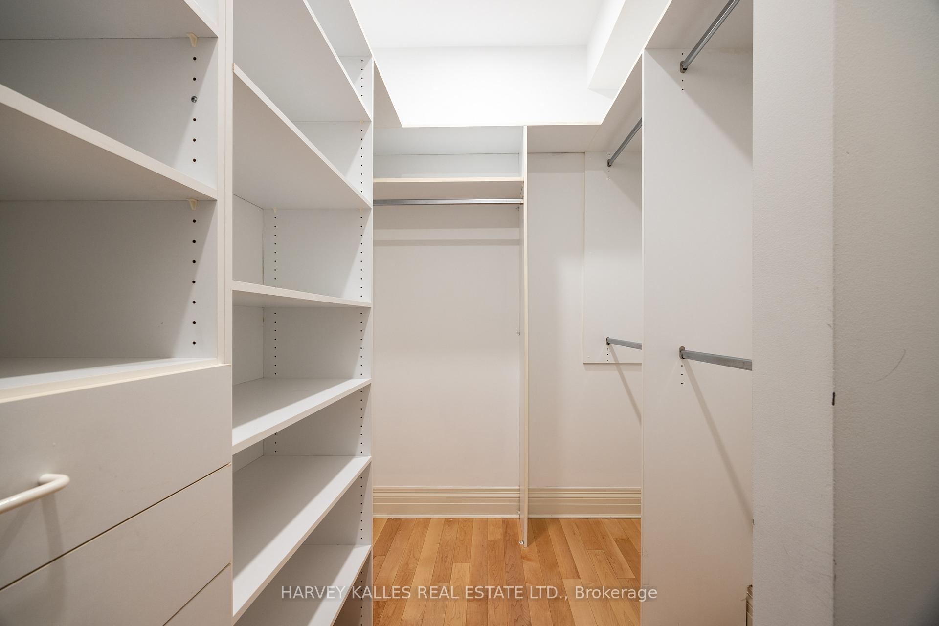 Photo 32 of 495 Deloraine Avenue, Toronto, Bedford Park-Nortown — HOMEH