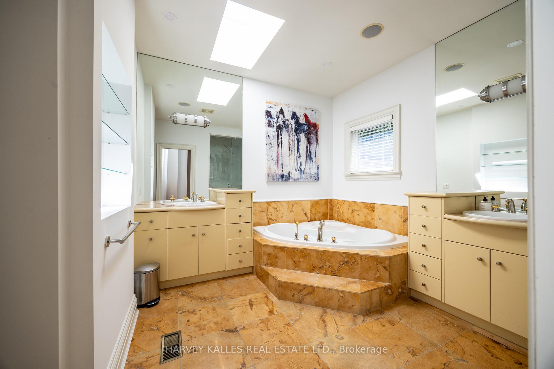 Photo 33 of 495 Deloraine Avenue, Toronto, Bedford Park-Nortown — HOMEH