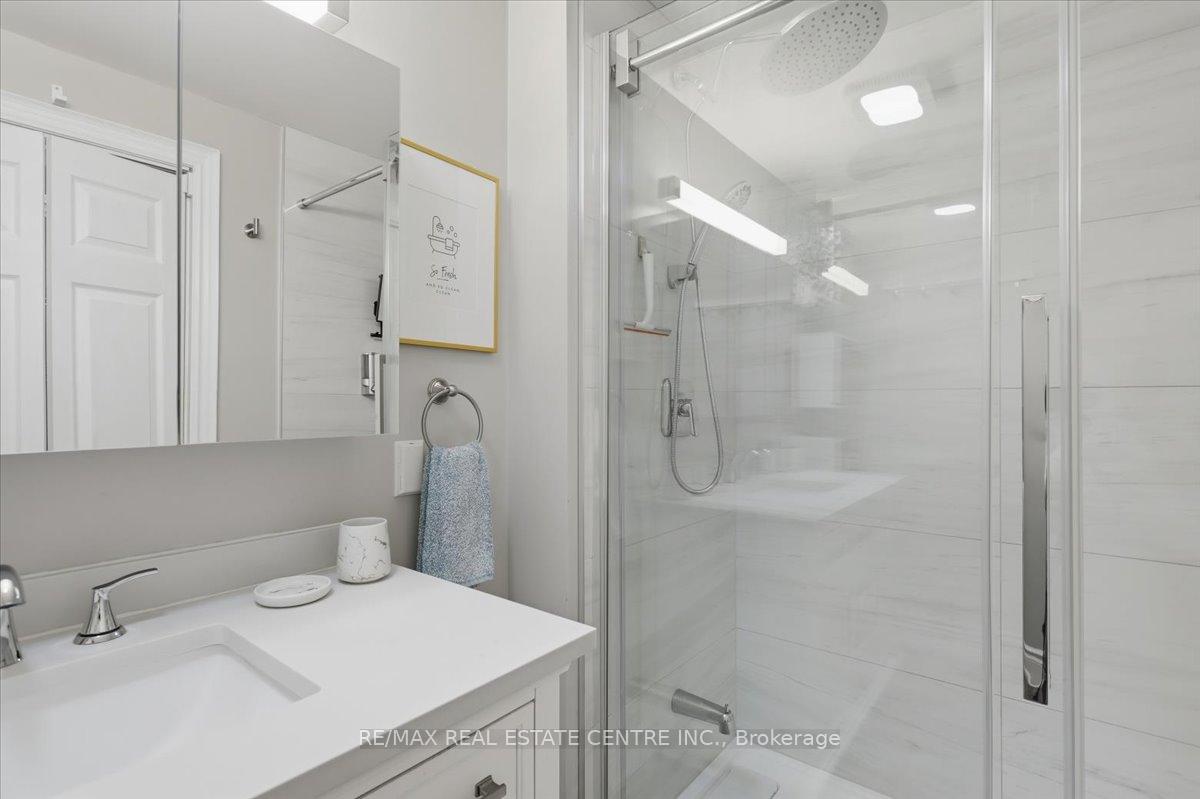 Photo 22 of 315 Woodlawn Crescent, Milton, Bronte Meadows — HOMEH
