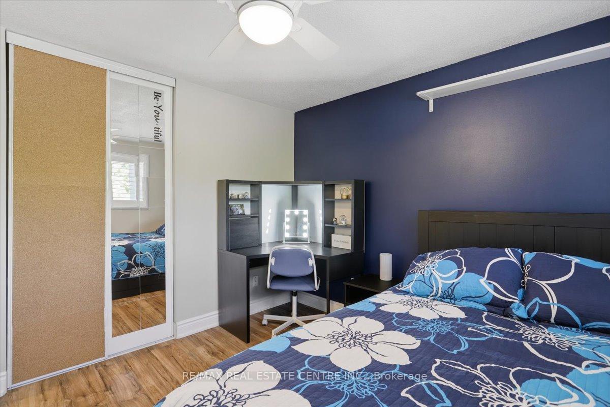 Photo 27 of 315 Woodlawn Crescent, Milton, Bronte Meadows — HOMEH