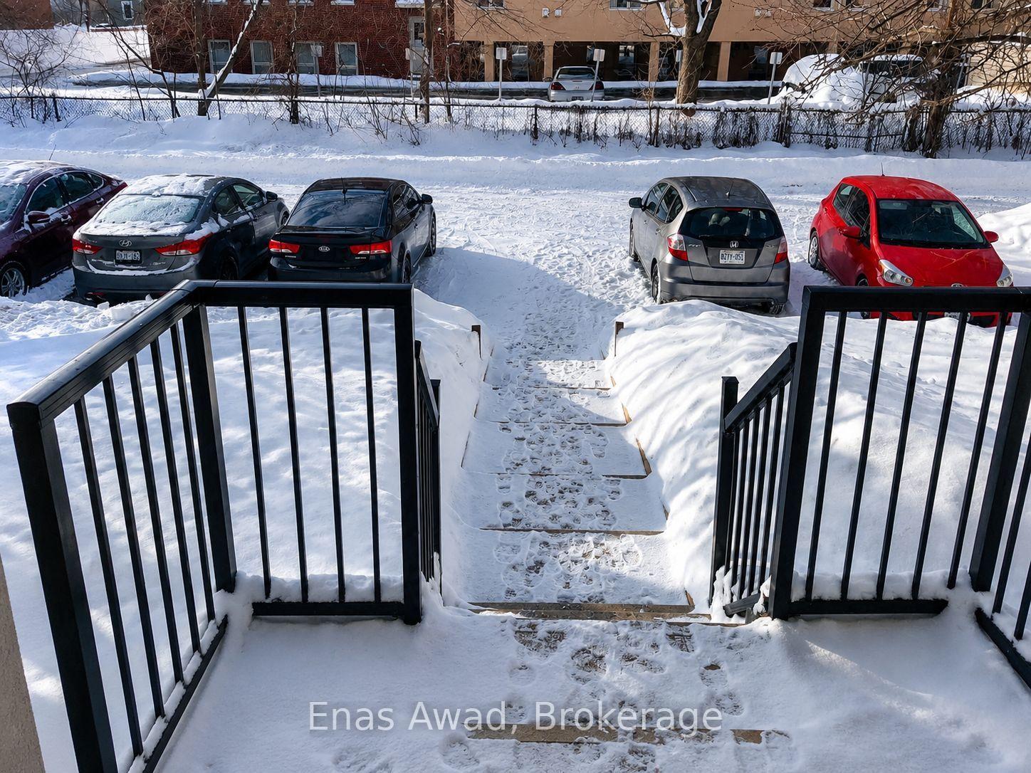 Photo 3 of Unit 9, 111 Crichton Street, Ottawa, New Edinburgh — HOMEH