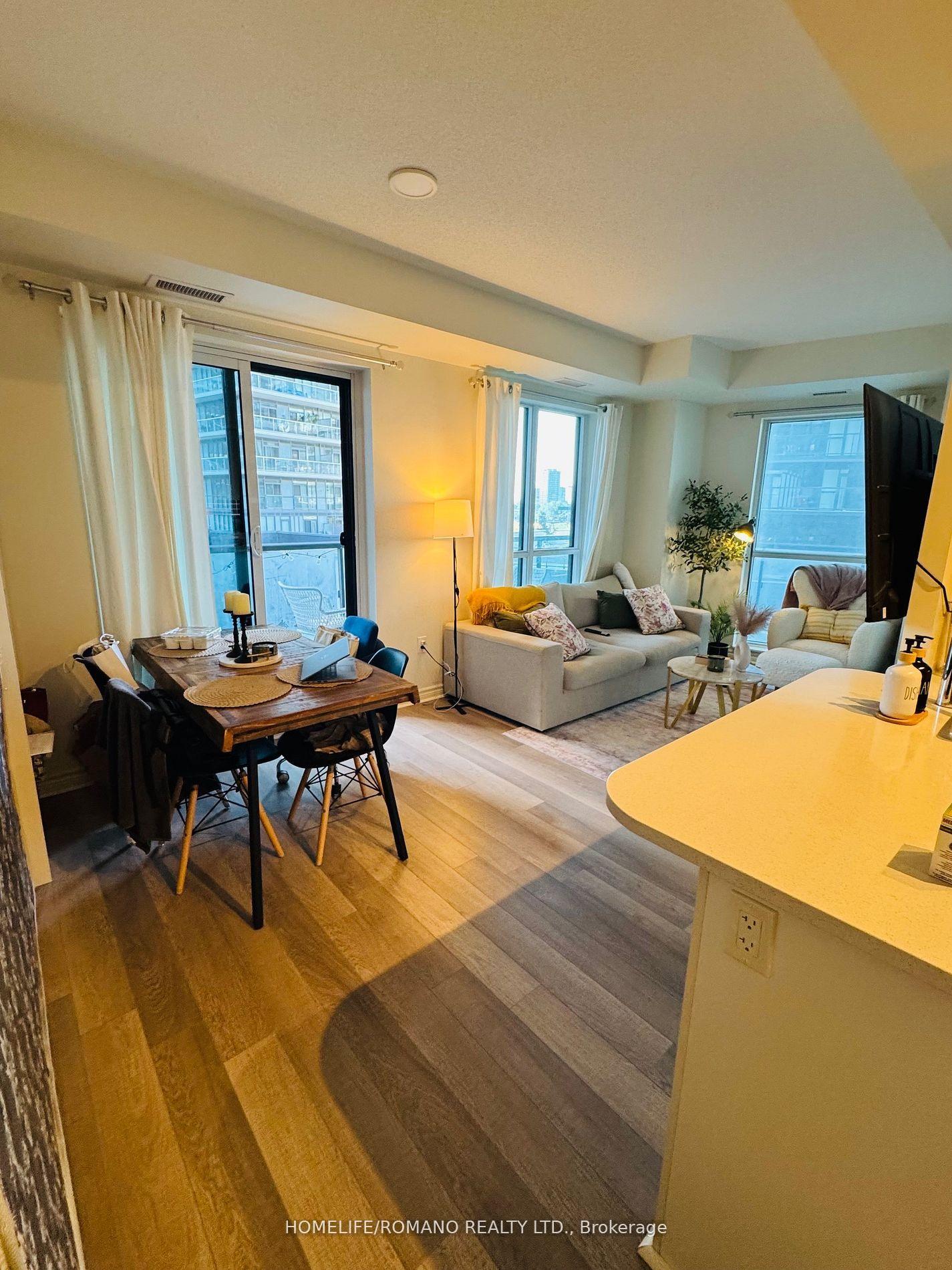 Photo 7 of Unit 605, 39 Annie Craig Drive, Etobicoke, Mimico — HOMEH
