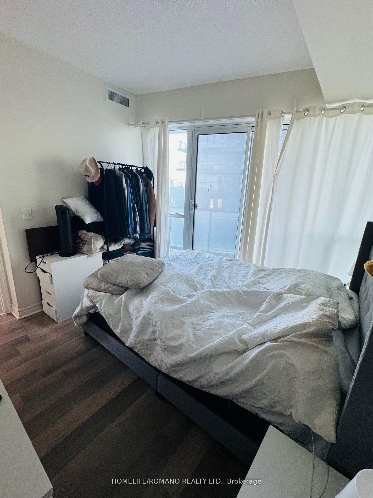 Photo 9 of Unit 605, 39 Annie Craig Drive, Etobicoke, Mimico — HOMEH