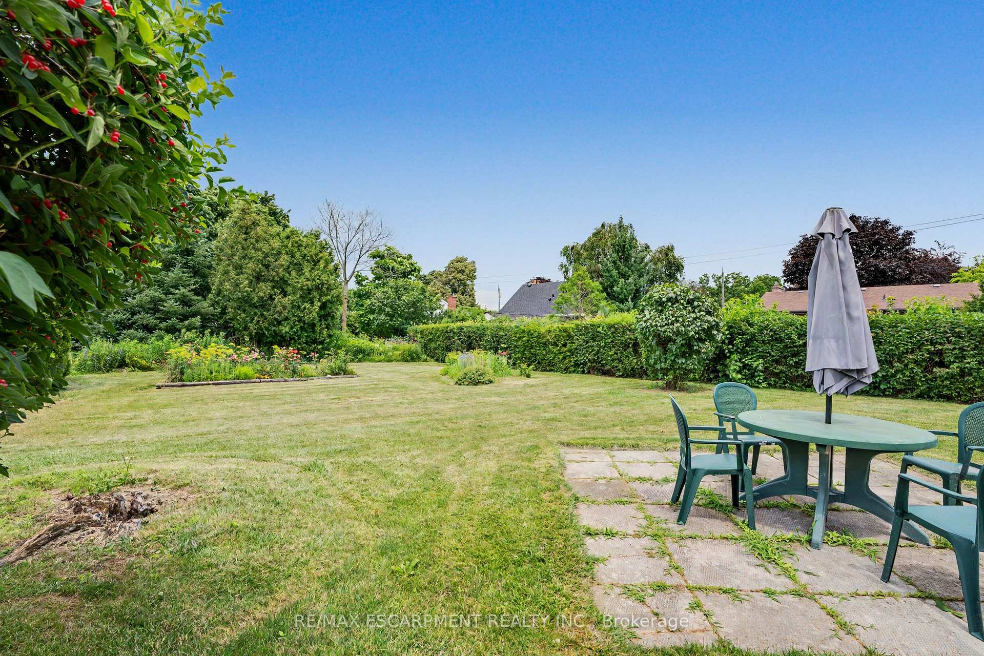 Photo 28 of 11 Marshall Avenue, Hamilton, Huntington — HOMEH