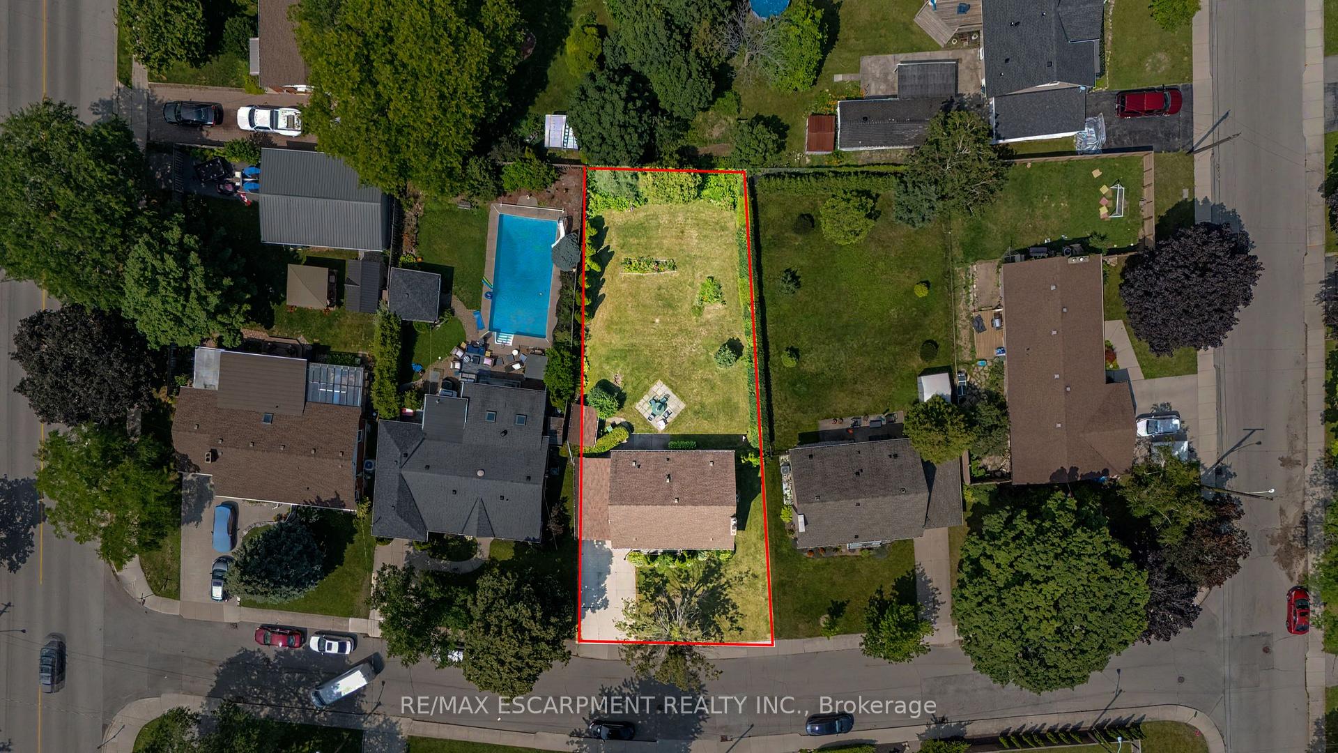 Photo 37 of 11 Marshall Avenue, Hamilton, Huntington — HOMEH