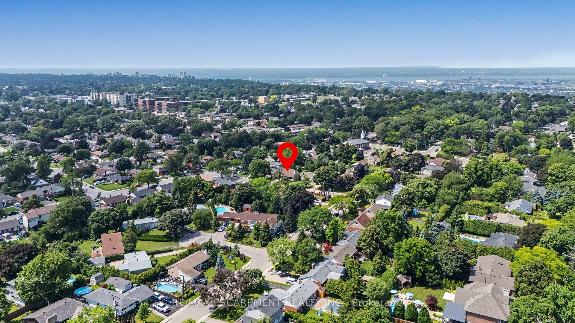 Photo 39 of 11 Marshall Avenue, Hamilton, Huntington — HOMEH