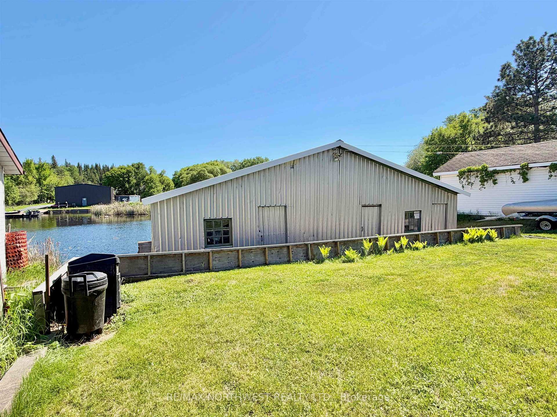 Photo 19 of 817 Second St S, Kenora, Central — HOMEH