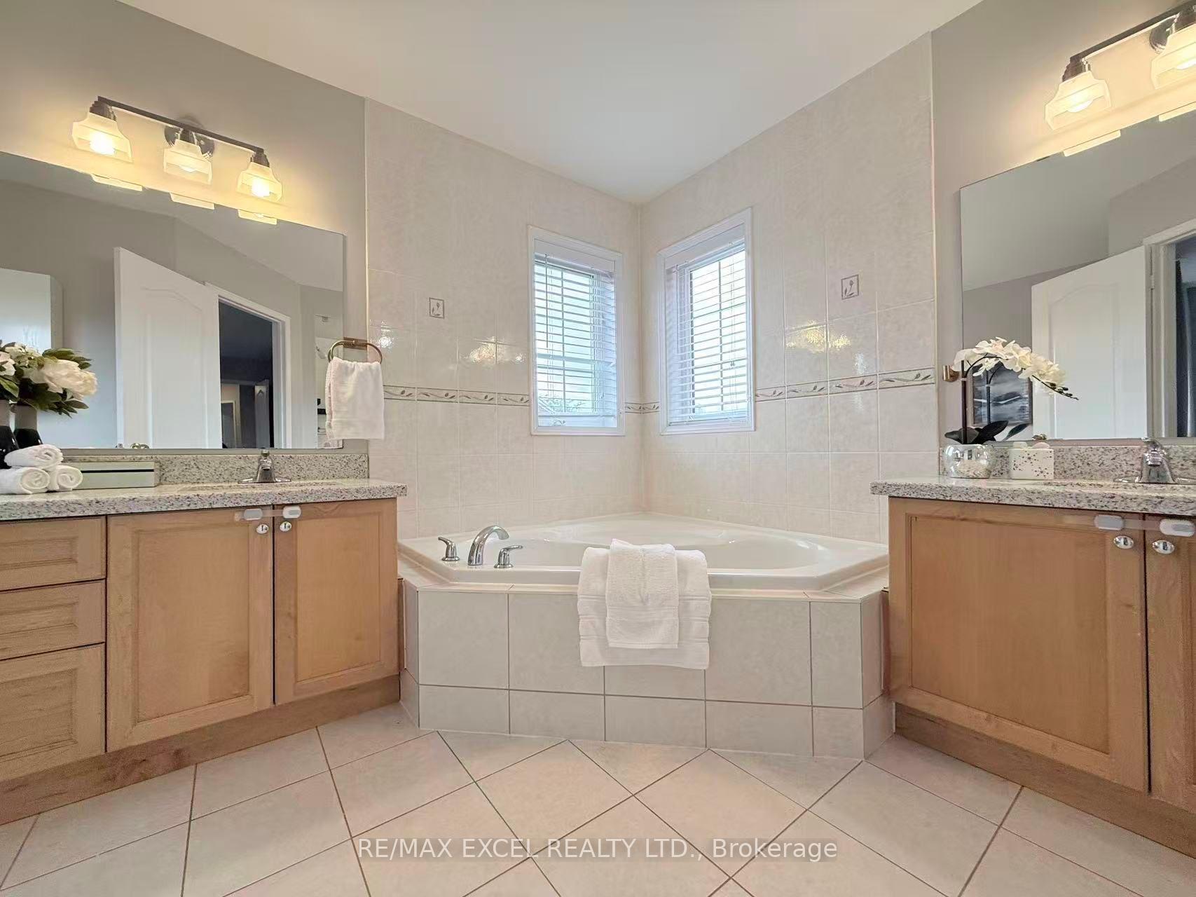 Photo 21 of 53 Northvale Road, Markham, Cornell — HOMEH
