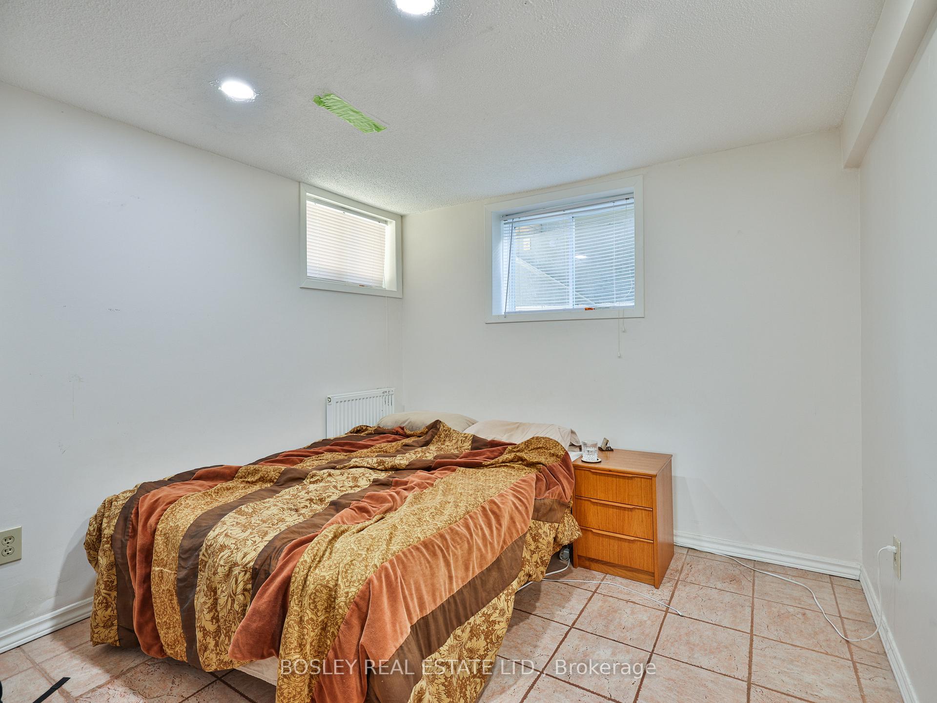 Photo 8 of Unit Lower, 283 Davisville Avenue, Toronto, Mount Pleasant East — HOMEH