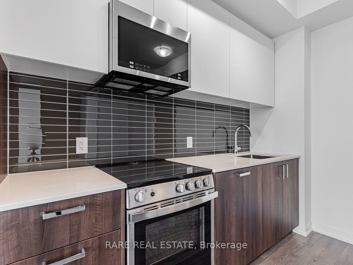 Photo 3 of Unit 815, 1787 St Clair Avenue W, Toronto, Weston-Pellam Park — HOMEH
