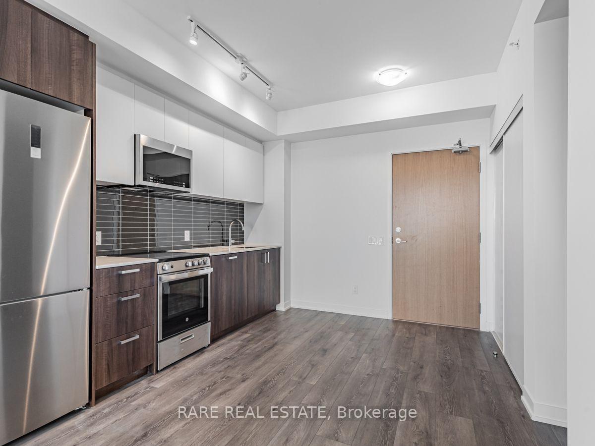 Photo 4 of Unit 815, 1787 St Clair Avenue W, Toronto, Weston-Pellam Park — HOMEH