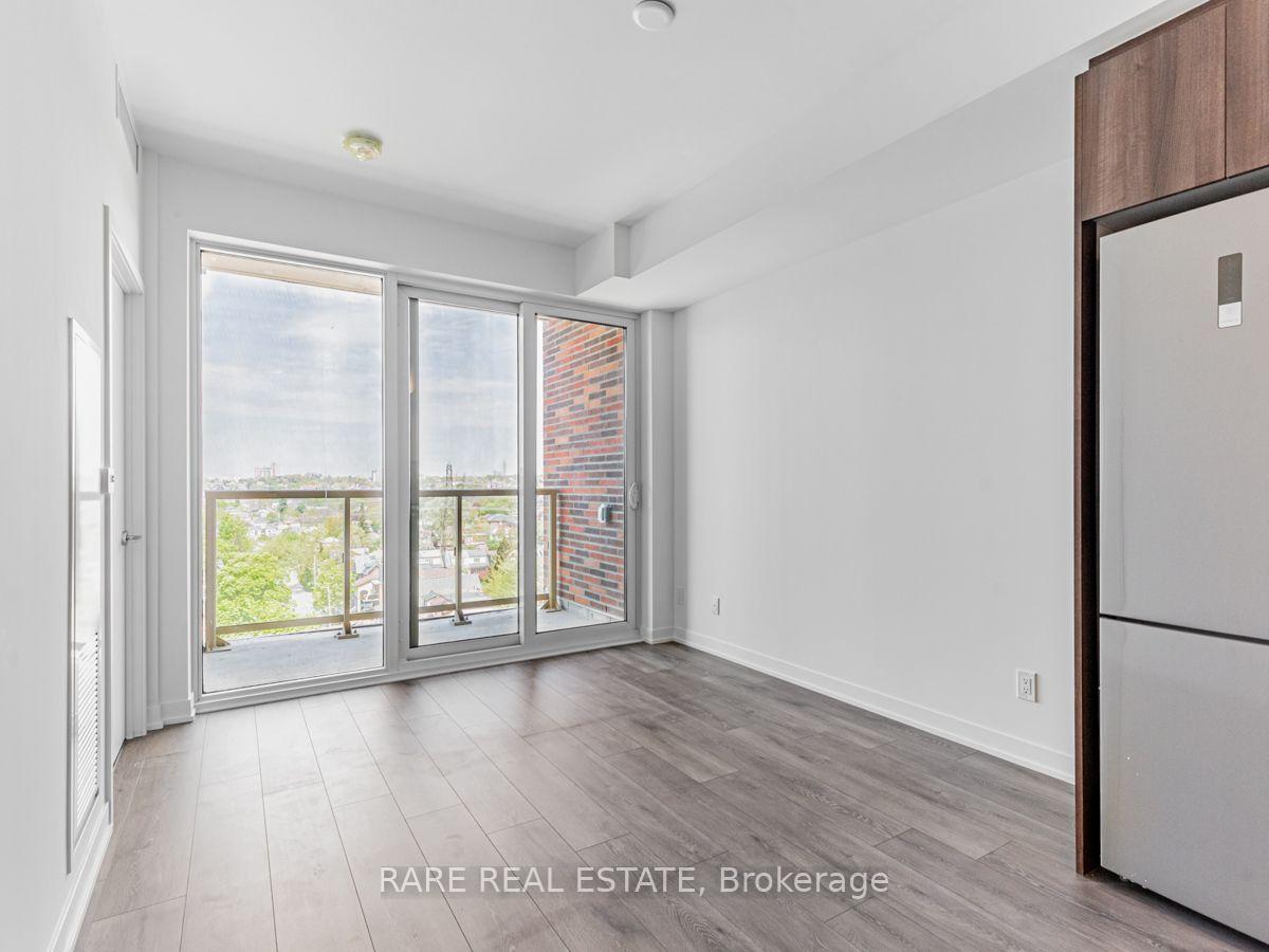 Photo 8 of Unit 815, 1787 St Clair Avenue W, Toronto, Weston-Pellam Park — HOMEH