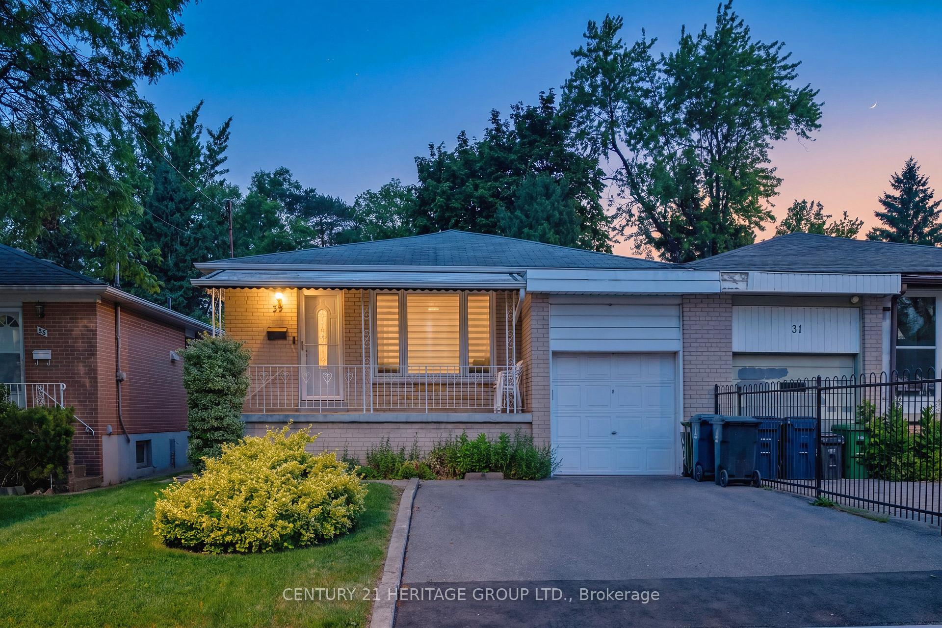 Photo 1 of 33 Elise Terrace, North York, Newtonbrook West — HOMEH