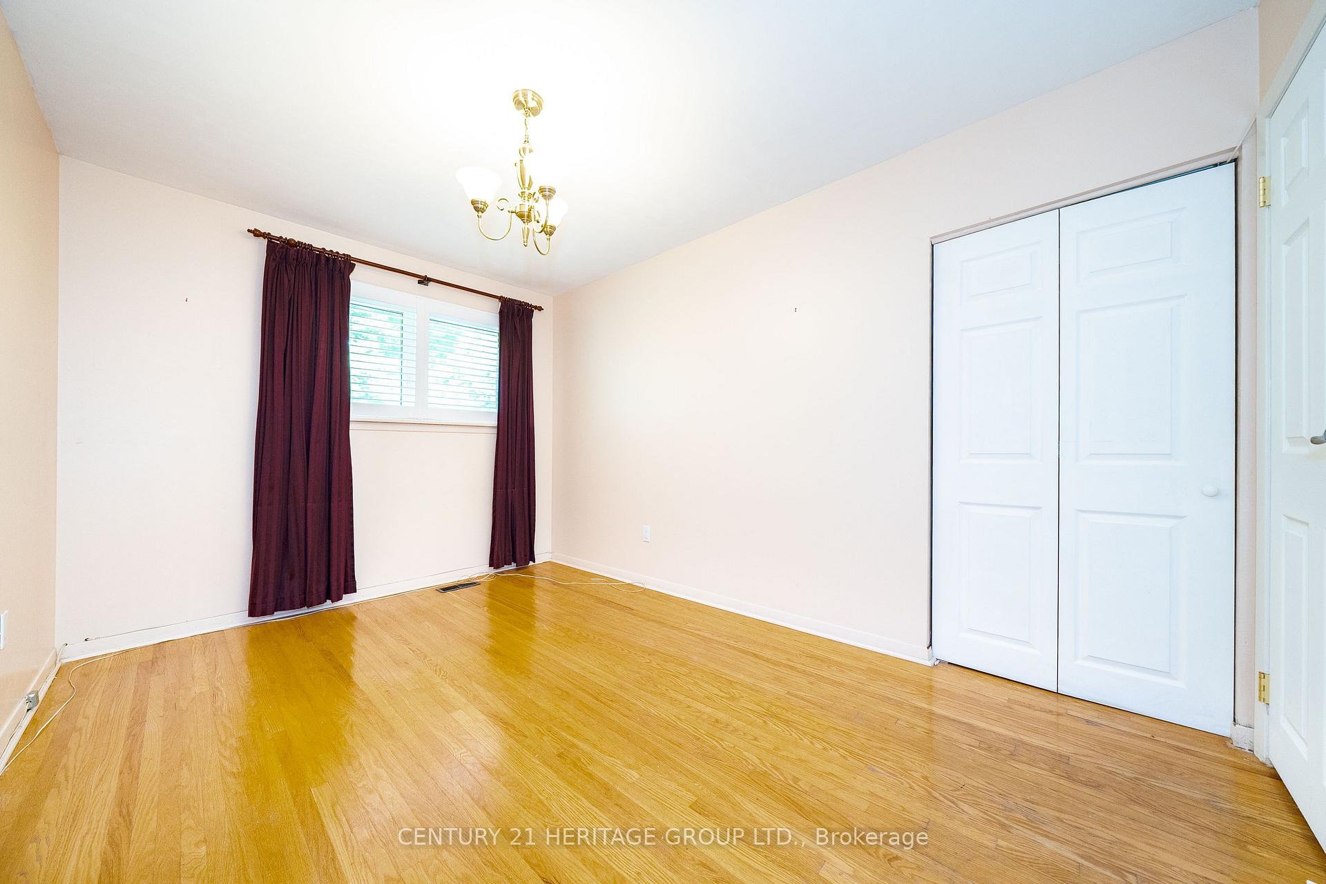 Photo 24 of 33 Elise Terrace, North York, Newtonbrook West — HOMEH