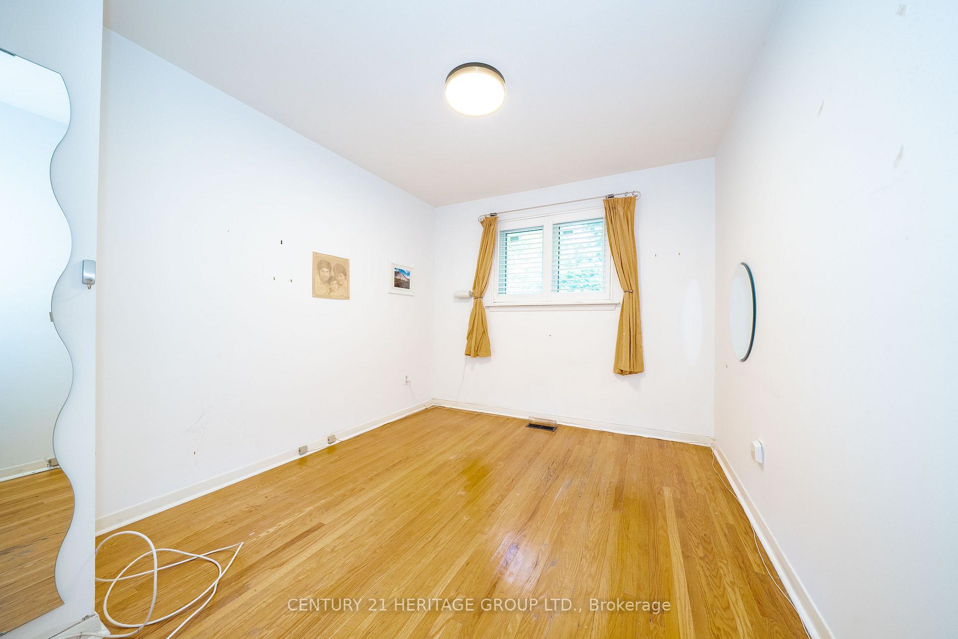 Photo 26 of 33 Elise Terrace, North York, Newtonbrook West — HOMEH