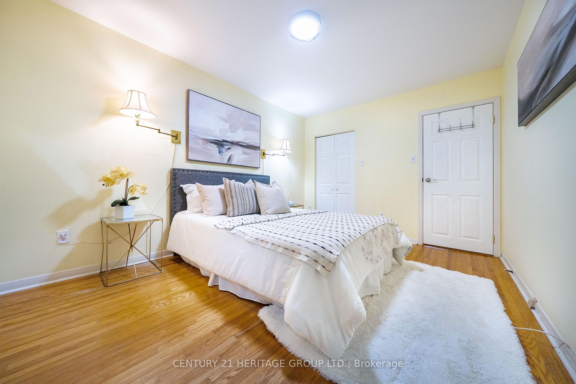 Photo 29 of 33 Elise Terrace, North York, Newtonbrook West — HOMEH