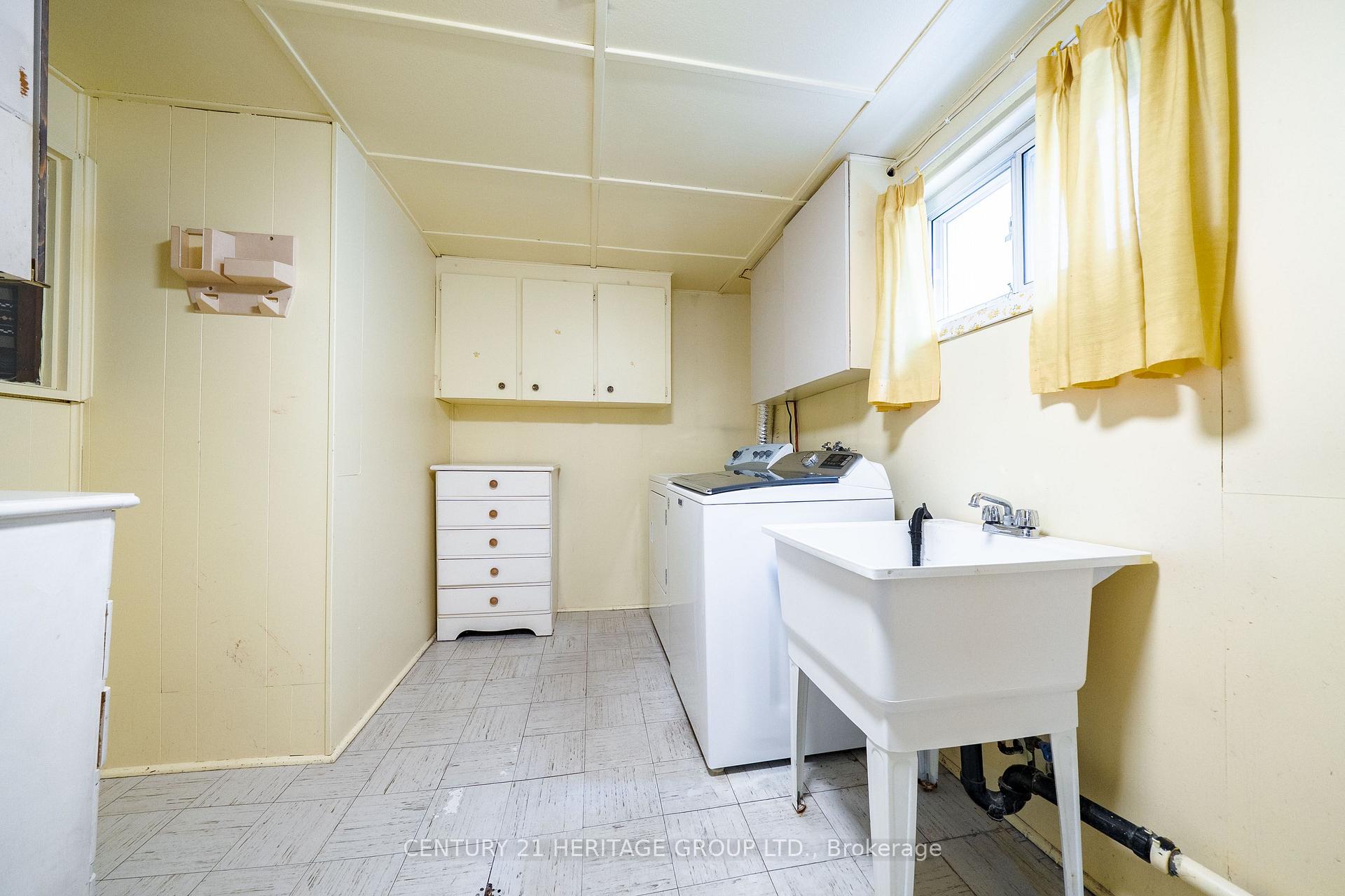 Photo 43 of 33 Elise Terrace, North York, Newtonbrook West — HOMEH