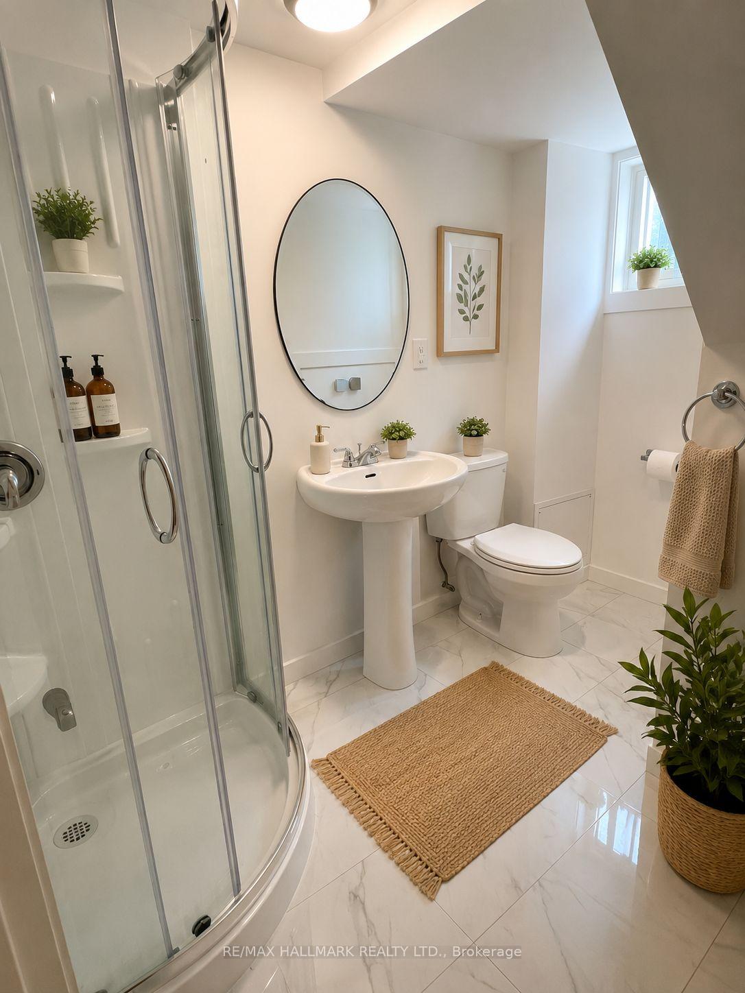 Photo 4 of Unit Lower, 439 Paliser Crescent S, Richmond Hill, Harding — HOMEH