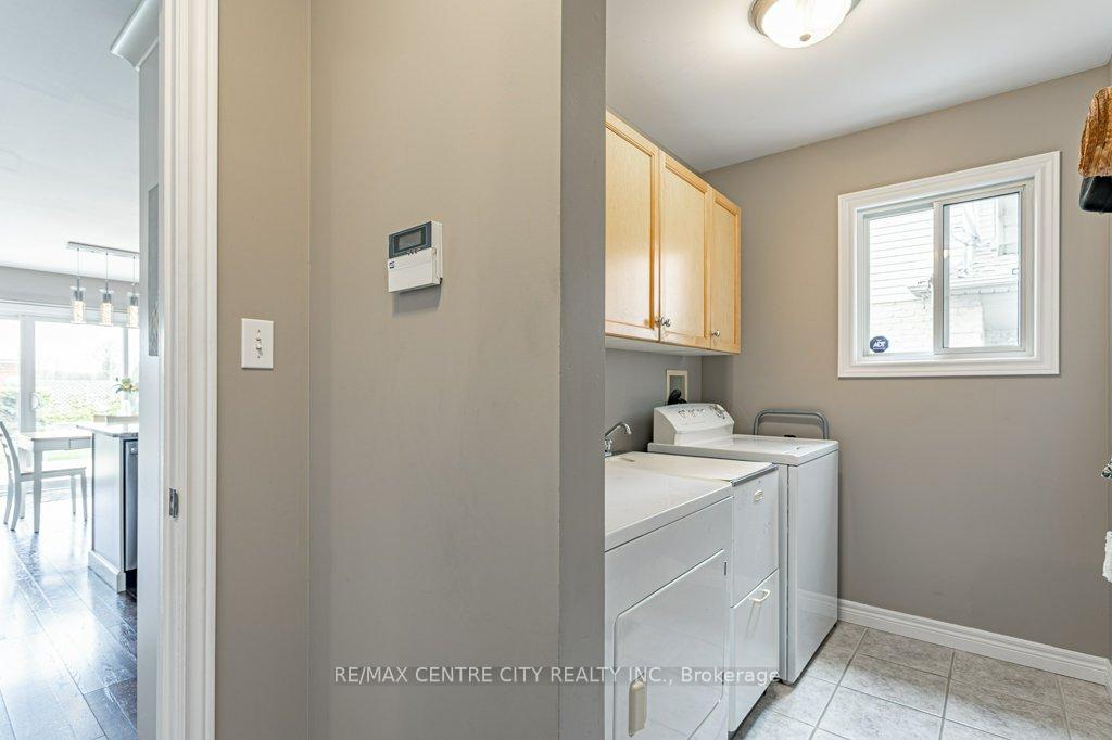 Photo 24 of 45 Riverbank Drive, St. Thomas — HOMEH