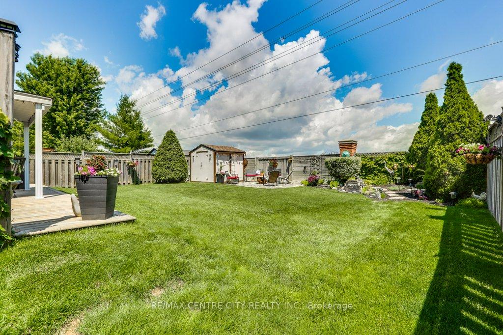 Photo 36 of 45 Riverbank Drive, St. Thomas — HOMEH