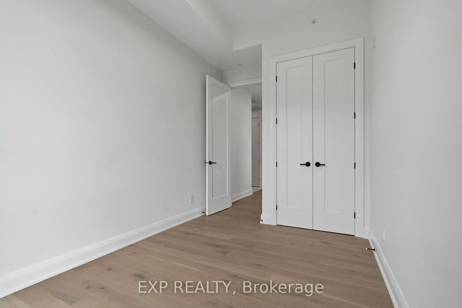 Photo 18 of Unit 301, 100 Cortile Private, Ottawa, Riverside South/Gloucester Glen — HOMEH