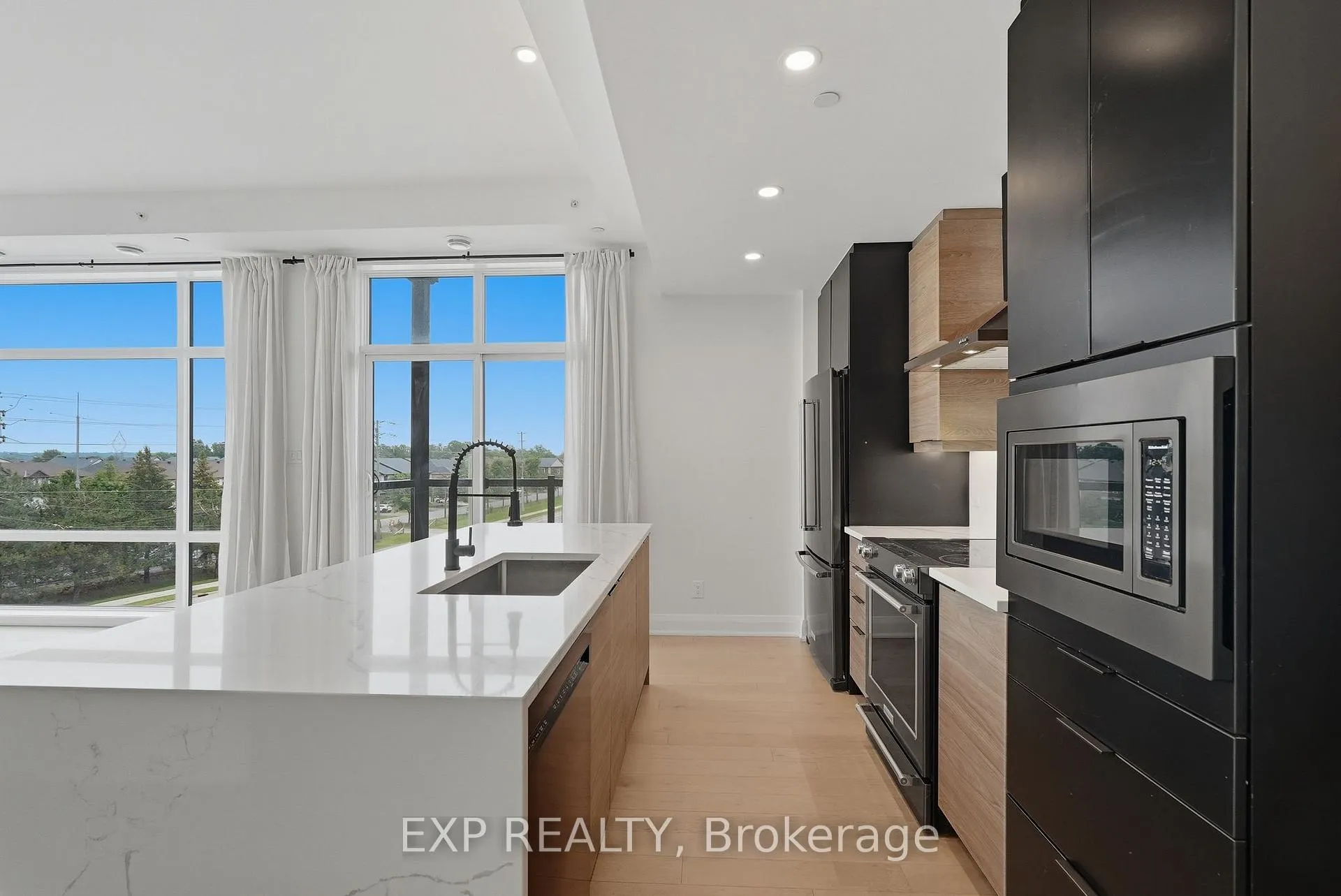 Photo 20 of Unit 301, 100 Cortile Private, Ottawa, Riverside South/Gloucester Glen — HOMEH