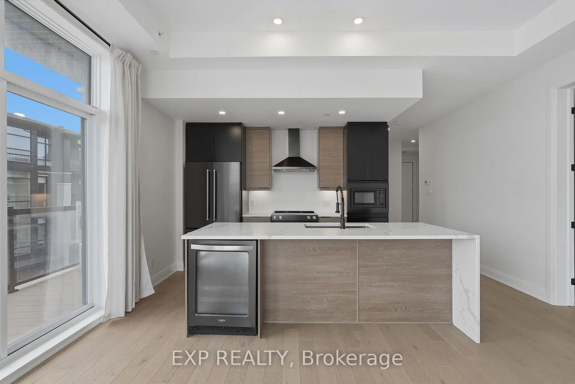 Photo 24 of Unit 301, 100 Cortile Private, Ottawa, Riverside South/Gloucester Glen — HOMEH