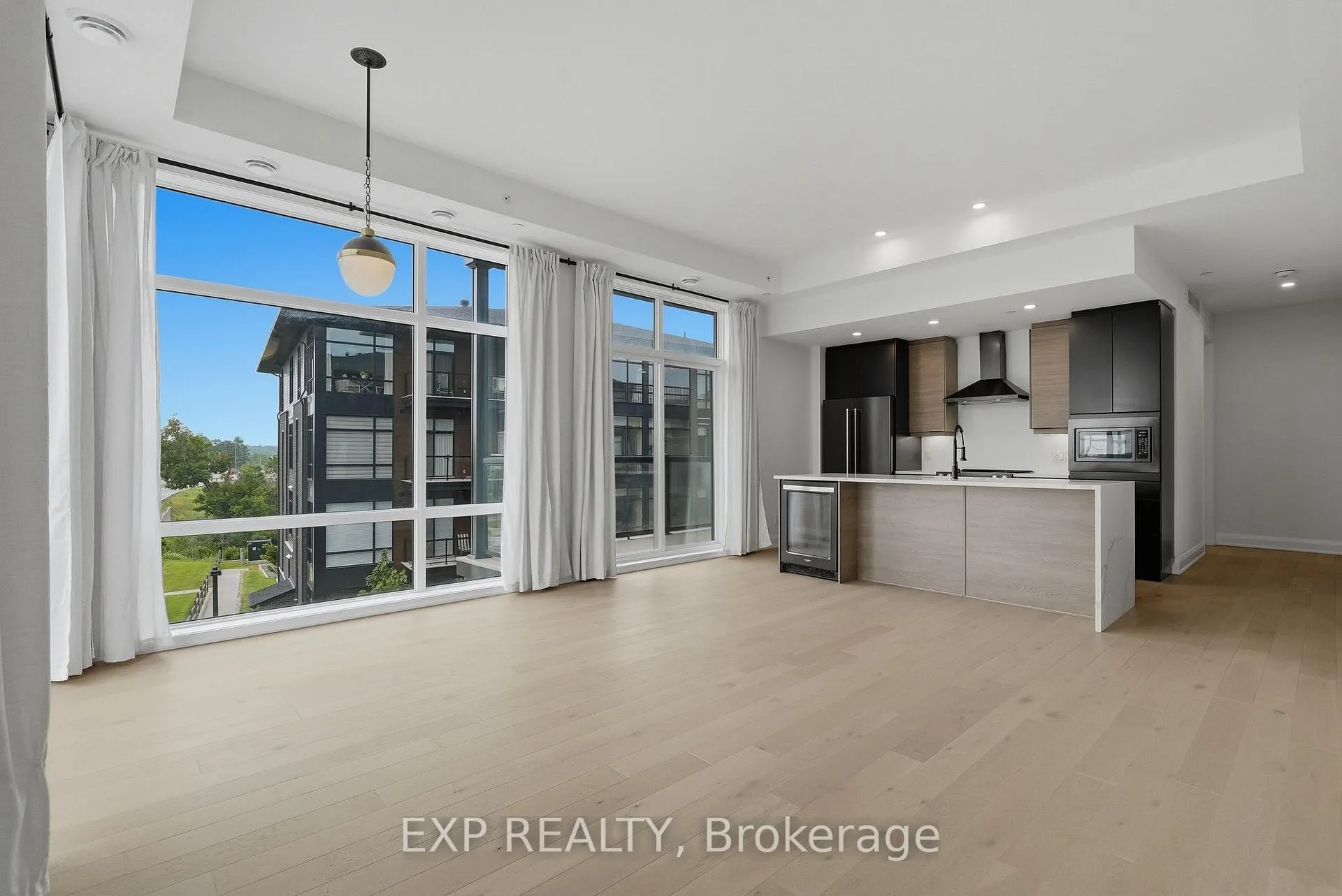 Photo 37 of Unit 301, 100 Cortile Private, Ottawa, Riverside South/Gloucester Glen — HOMEH