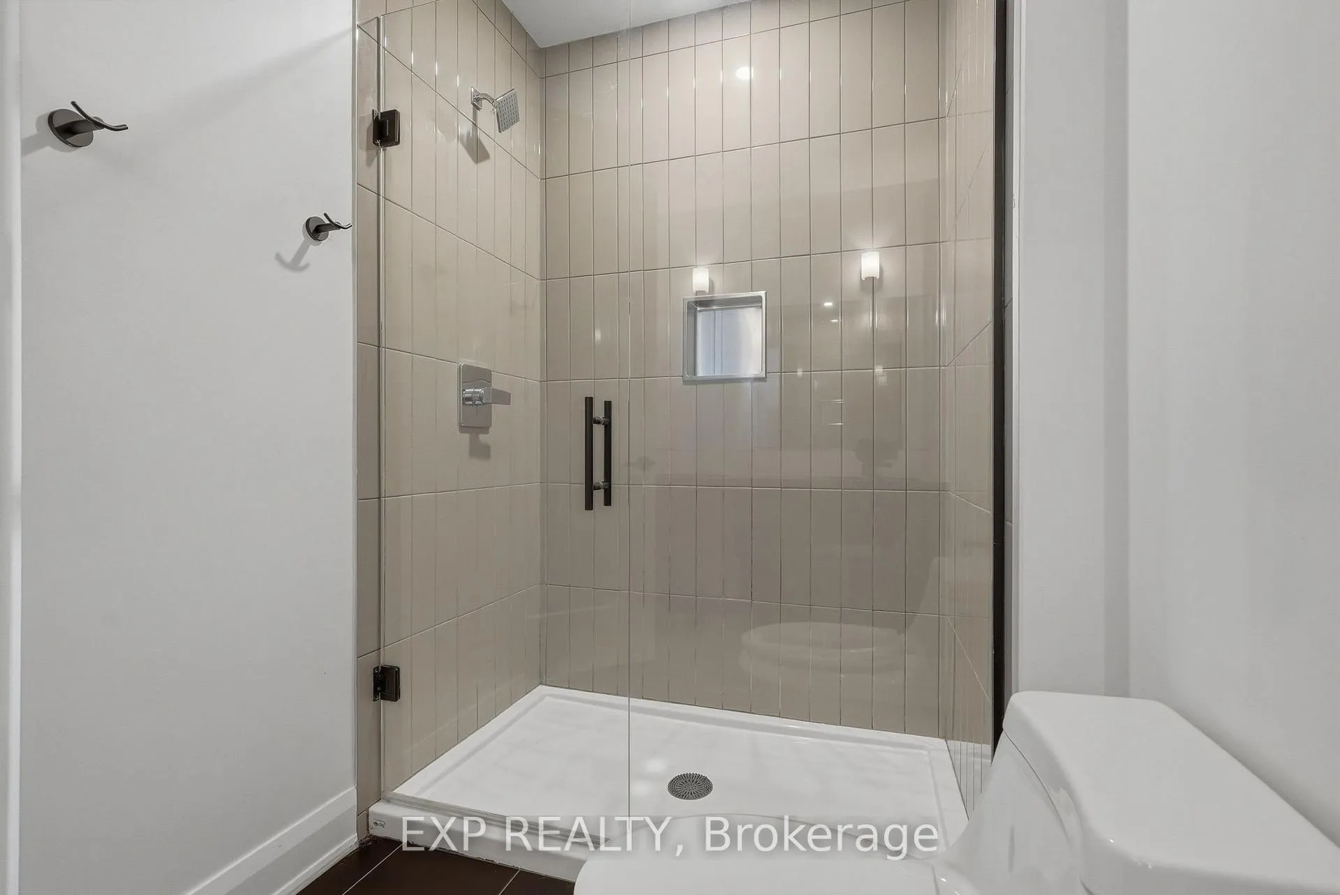 Photo 43 of Unit 301, 100 Cortile Private, Ottawa, Riverside South/Gloucester Glen — HOMEH