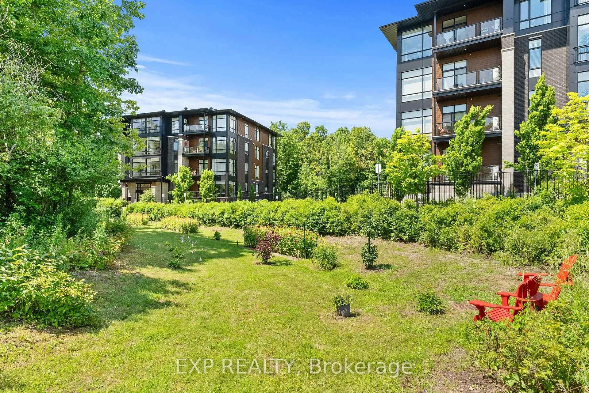Photo 51 of Unit 301, 100 Cortile Private, Ottawa, Riverside South/Gloucester Glen — HOMEH