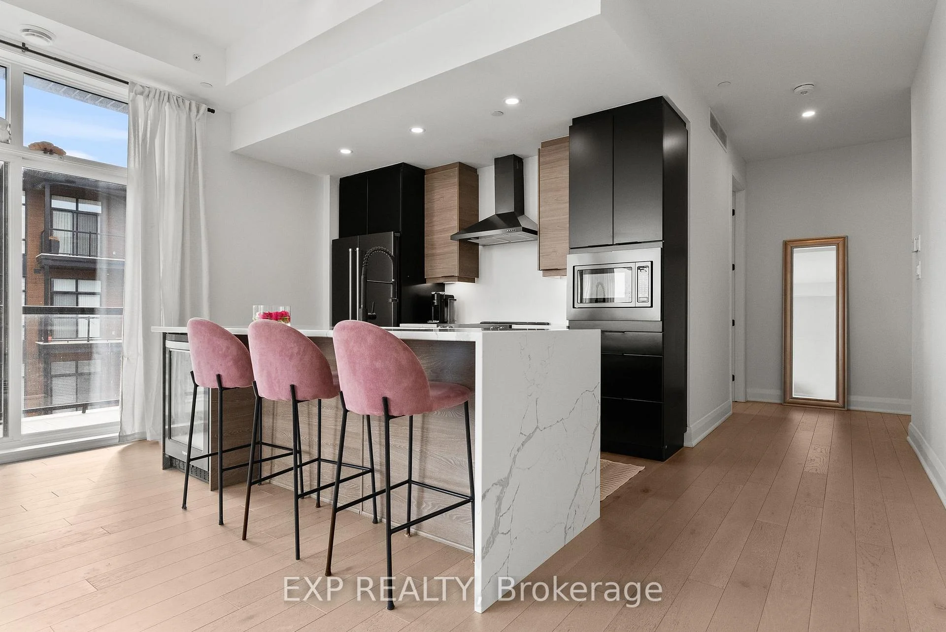 Photo 11 of Unit 301, 100 Cortile Private, Ottawa, Riverside South/Gloucester Glen — HOMEH