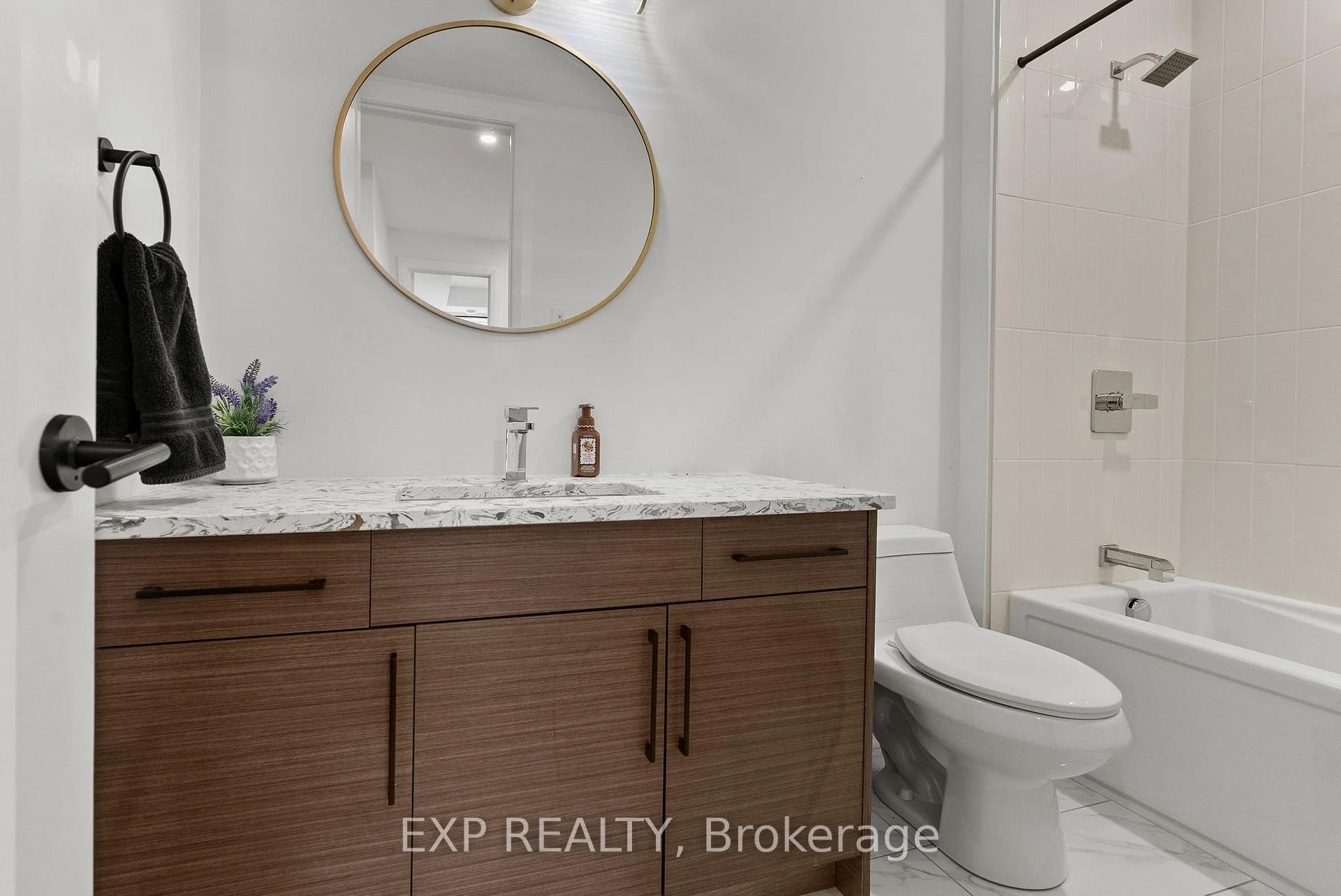 Photo 27 of Unit 301, 100 Cortile Private, Ottawa, Riverside South/Gloucester Glen — HOMEH