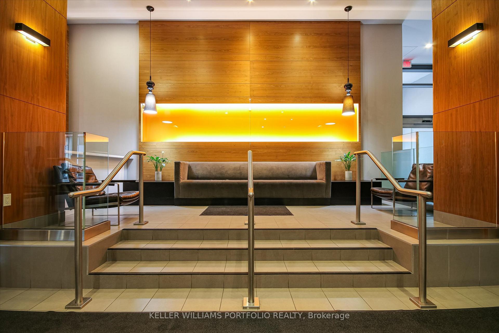 Photo 3 of Unit 2402, 295 Adelaide Street W, Toronto, Waterfront Communities — HOMEH