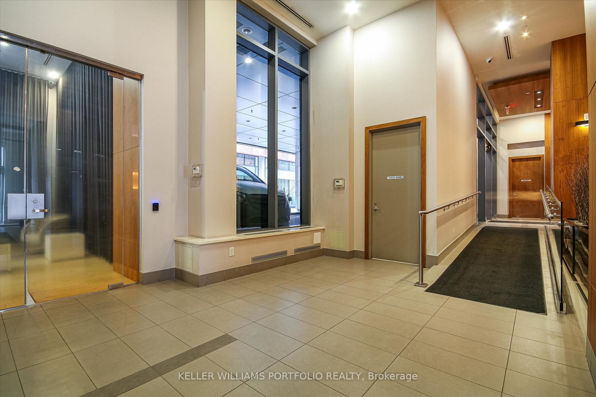 Photo 4 of Unit 2402, 295 Adelaide Street W, Toronto, Waterfront Communities — HOMEH