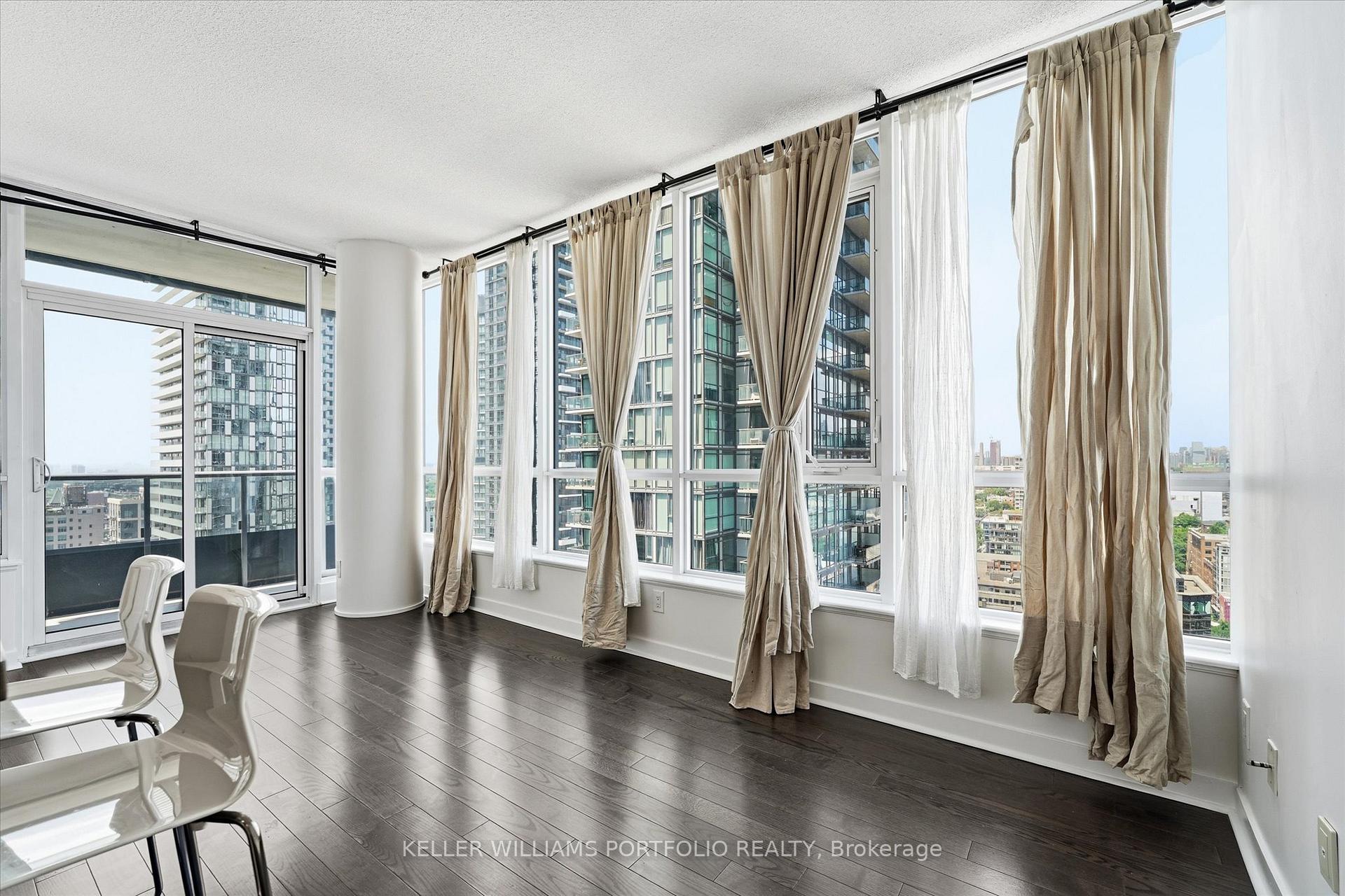 Photo 7 of Unit 2402, 295 Adelaide Street W, Toronto, Waterfront Communities — HOMEH