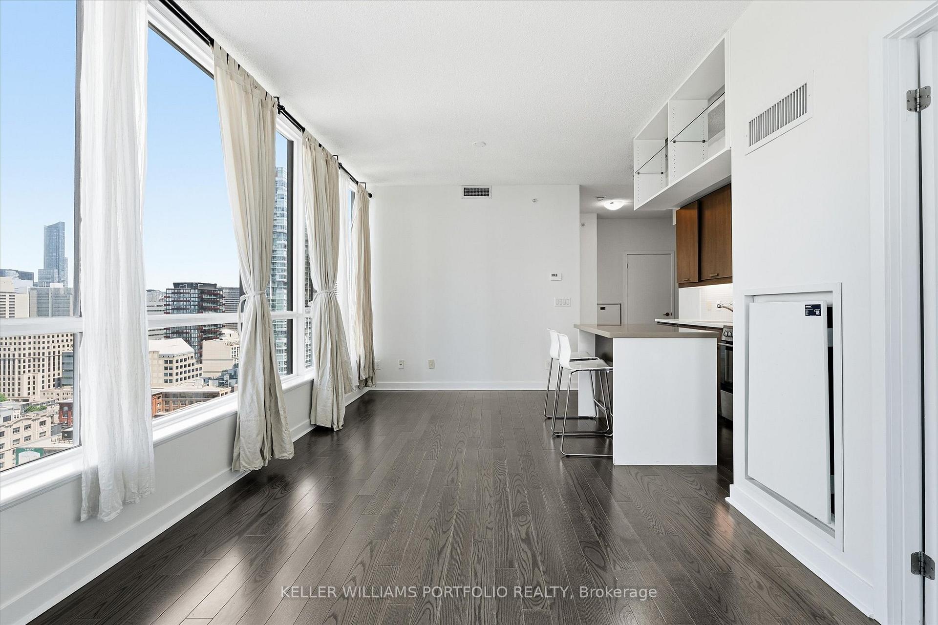 Photo 9 of Unit 2402, 295 Adelaide Street W, Toronto, Waterfront Communities — HOMEH