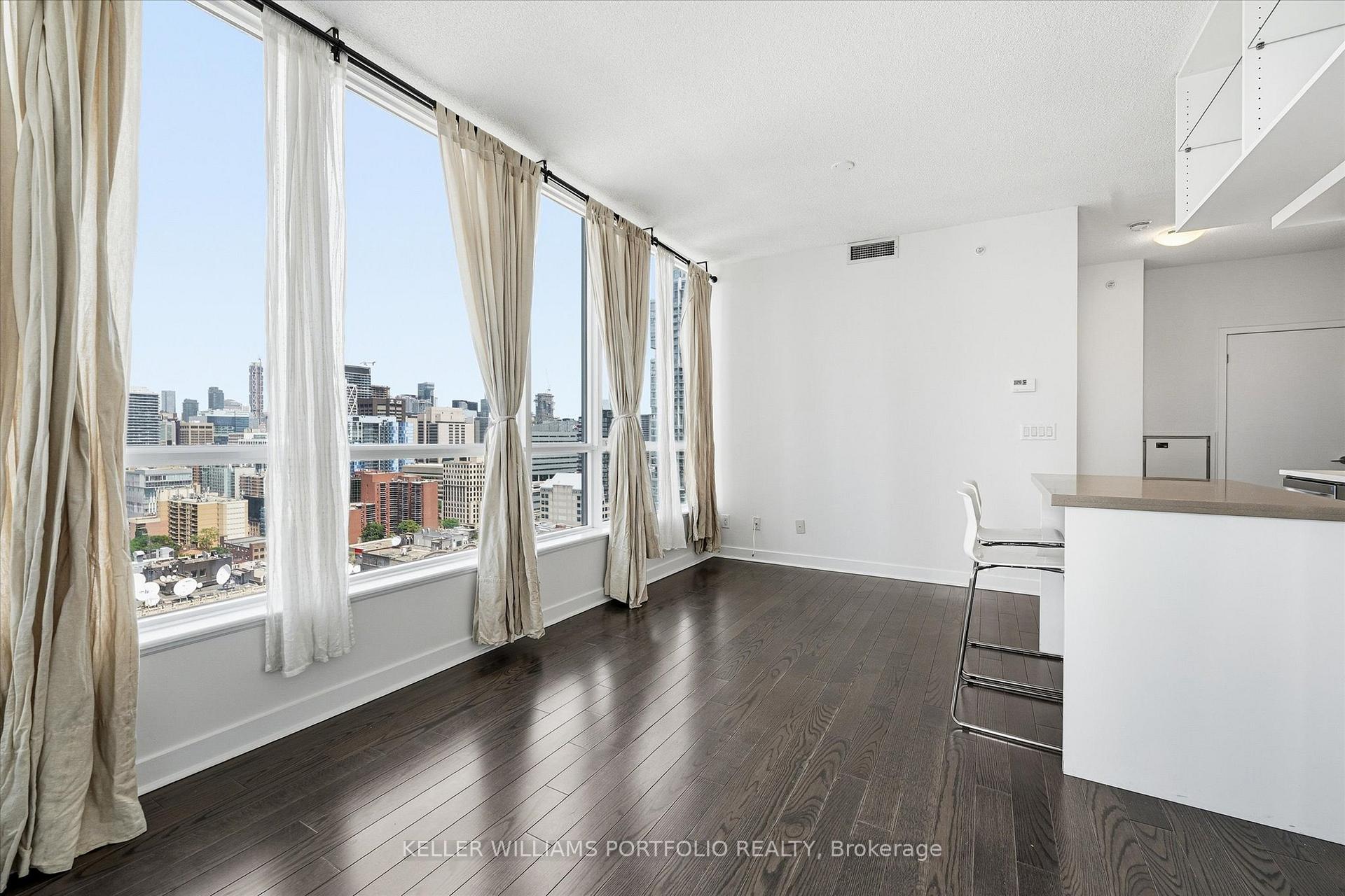 Photo 10 of Unit 2402, 295 Adelaide Street W, Toronto, Waterfront Communities — HOMEH