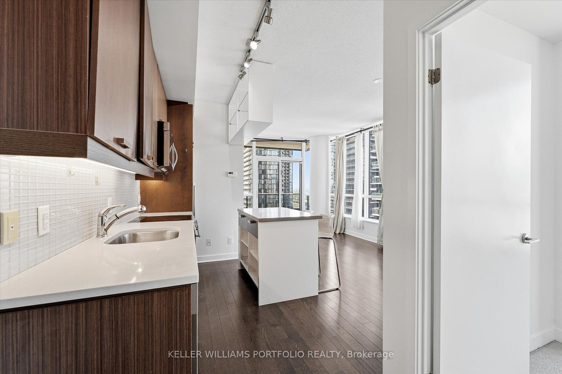 Photo 11 of Unit 2402, 295 Adelaide Street W, Toronto, Waterfront Communities — HOMEH