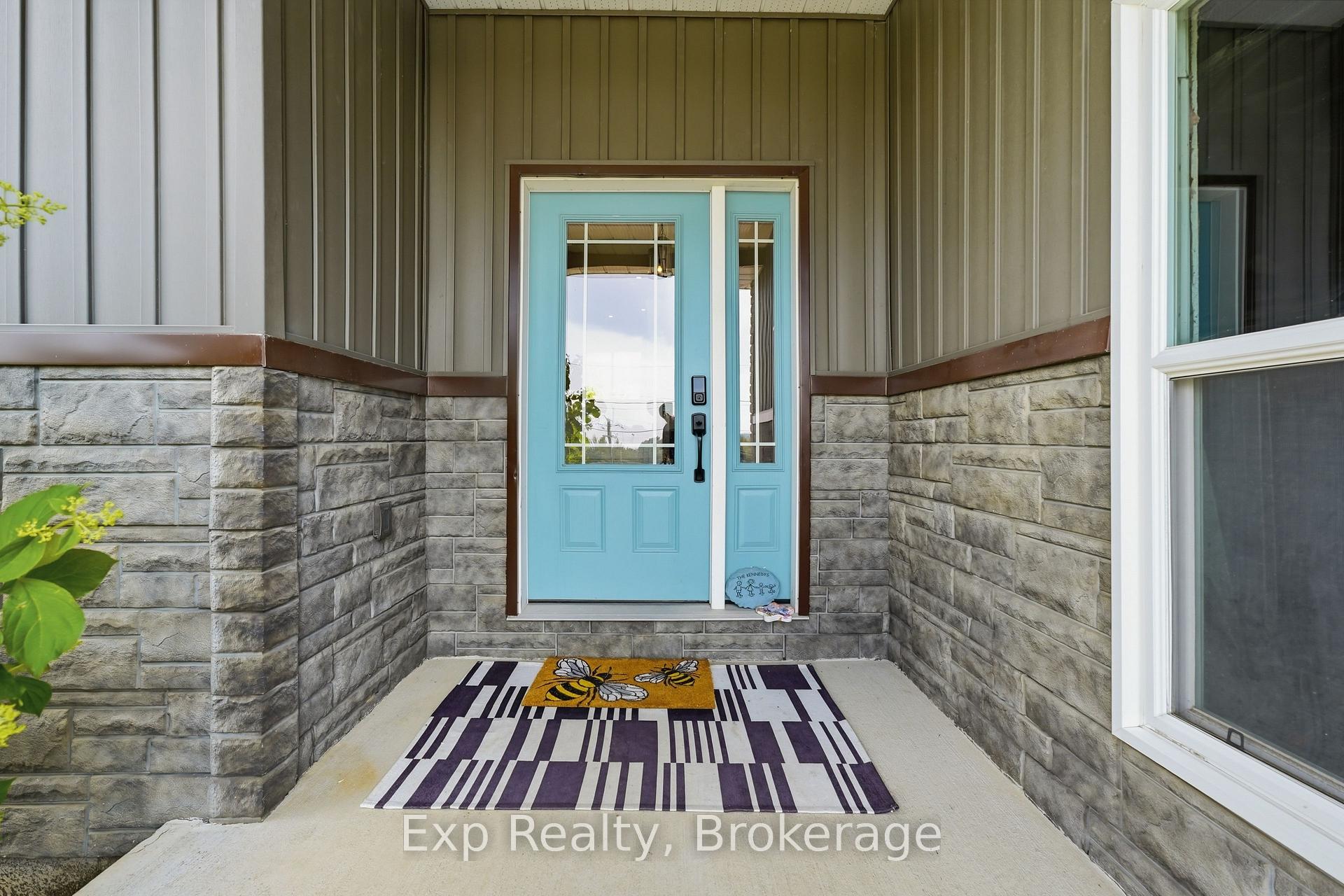 Photo 3 of 818 Palace Road, Greater Napanee, Greater Napanee — HOMEH