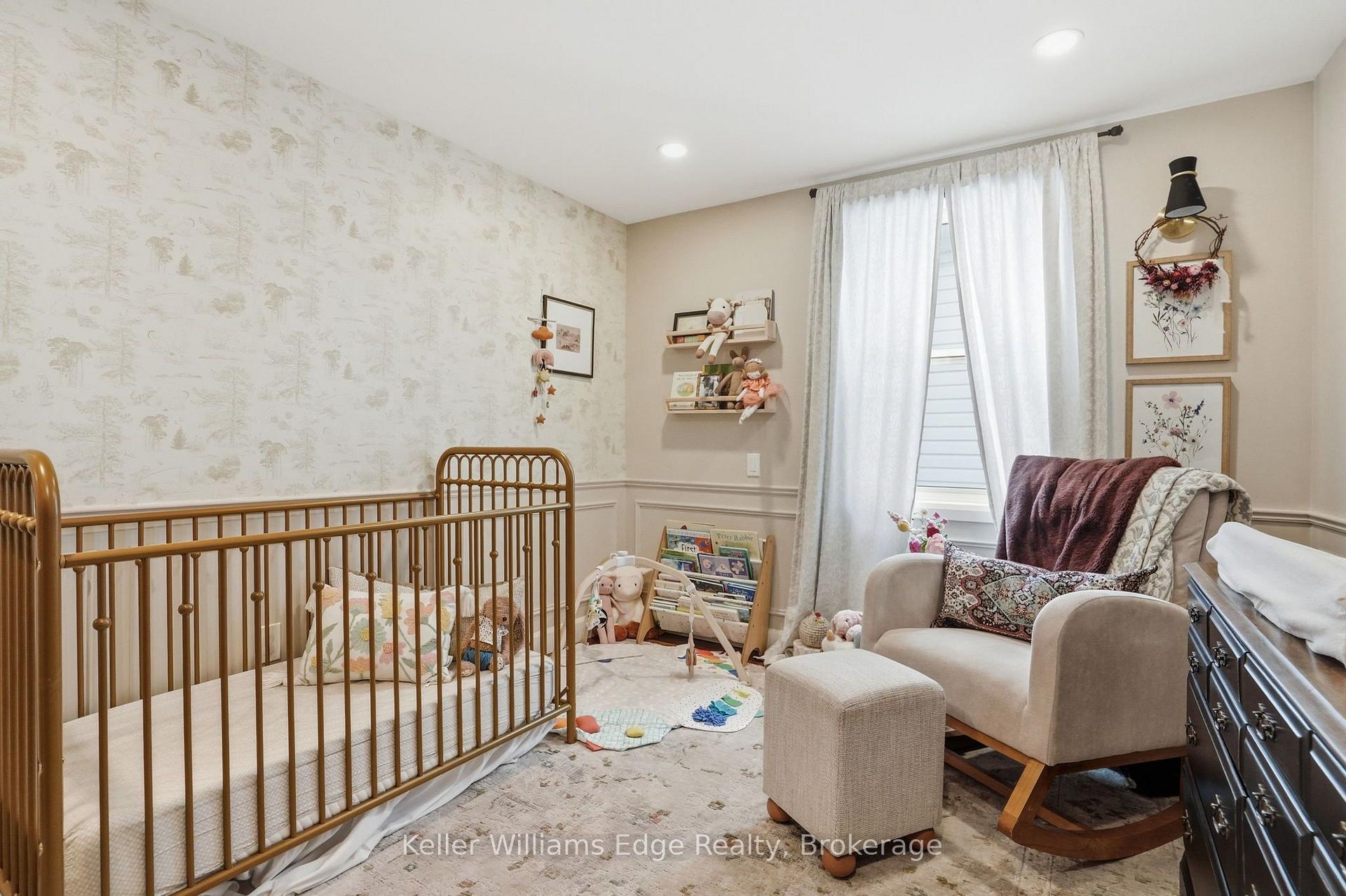 Photo 12 of 47 New Street, Hamilton, Strathcona — HOMEH