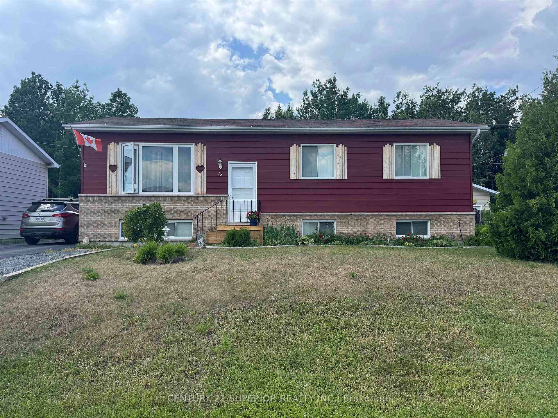Photo 1 of 13 Moose Drive, Manitouwadge — HOMEH