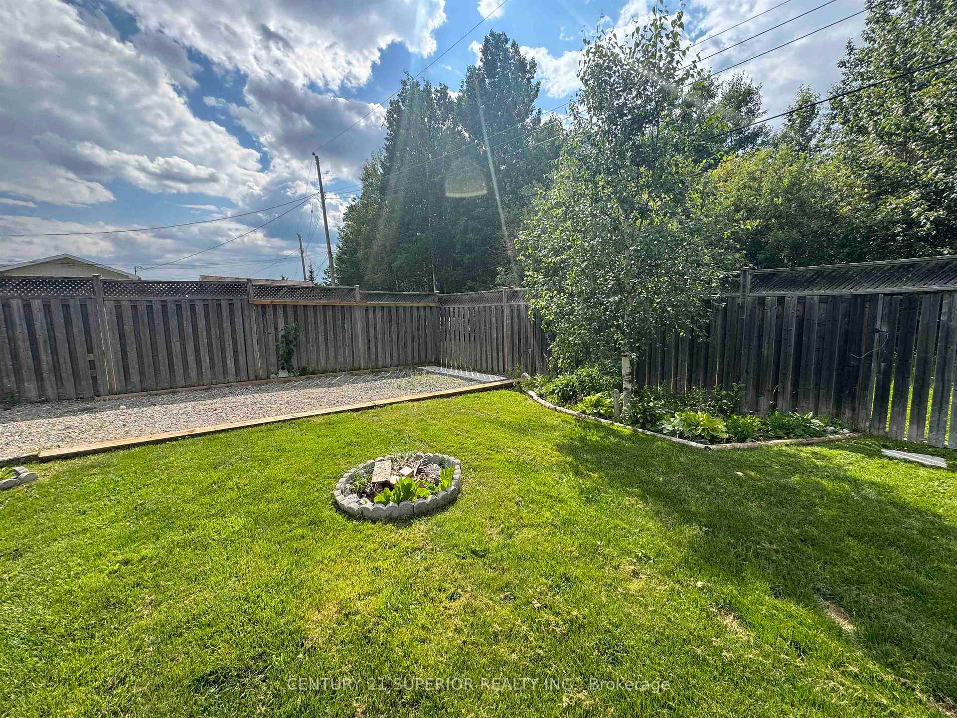 Photo 33 of 13 Moose Drive, Manitouwadge — HOMEH