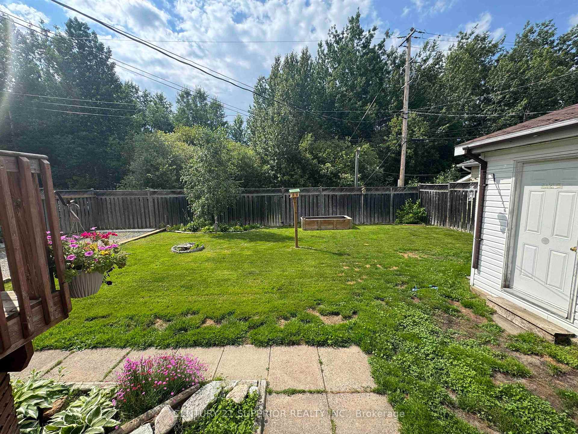 Photo 35 of 13 Moose Drive, Manitouwadge — HOMEH