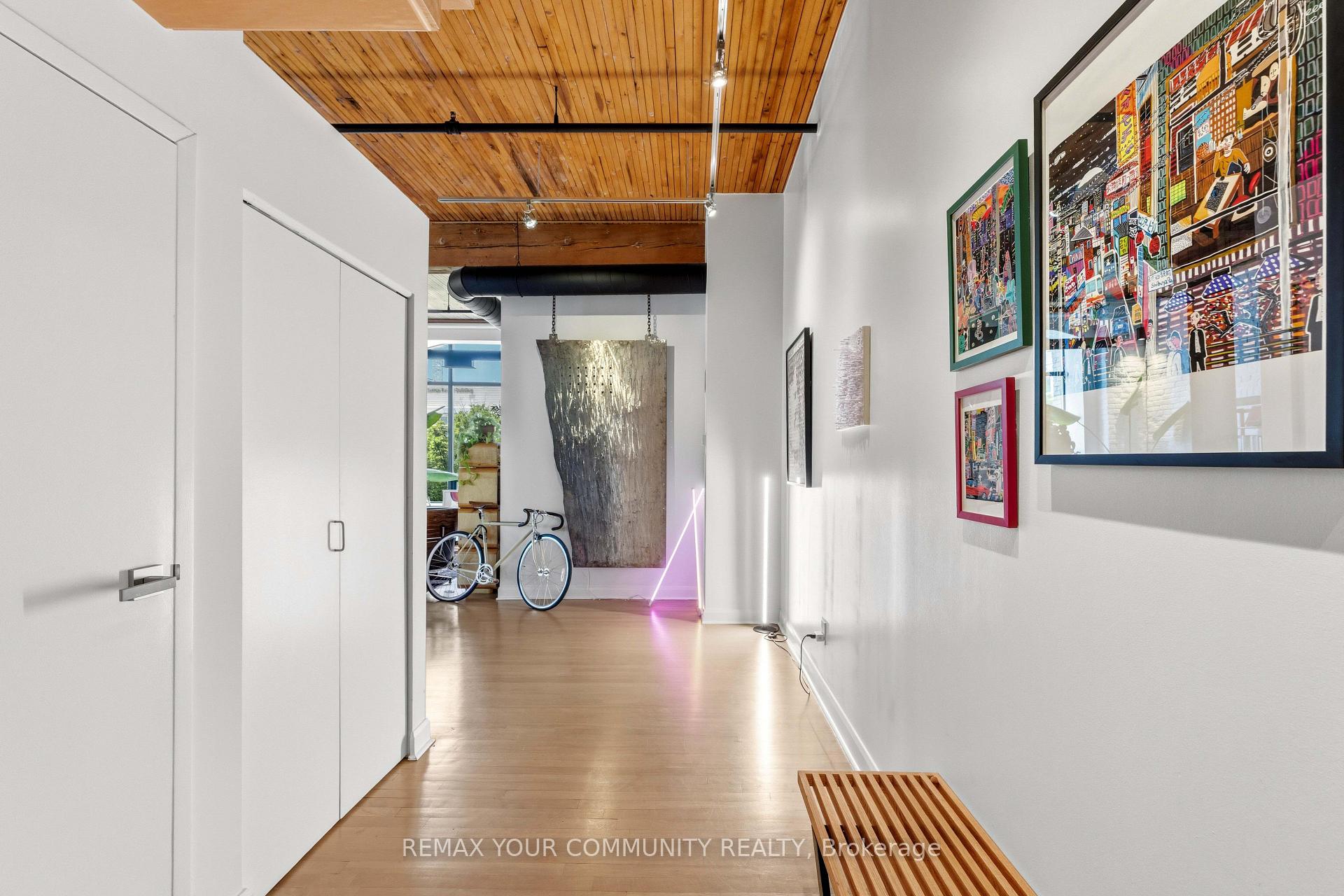 Photo 2 of Unit 301, 993 Queen Street W, Toronto, Trinity-Bellwoods — HOMEH